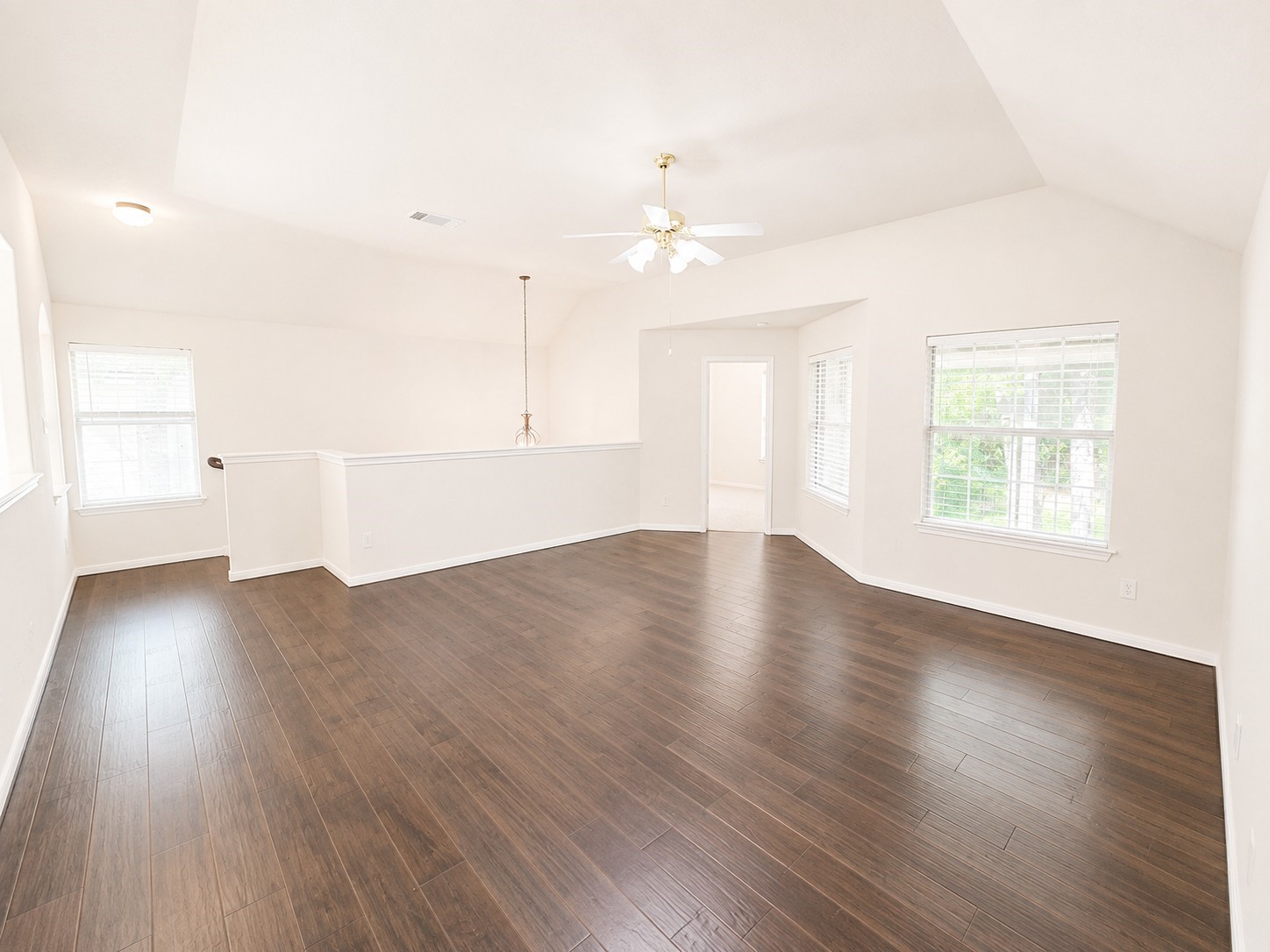 98 W Knightsbridge Drive Property Photo 21