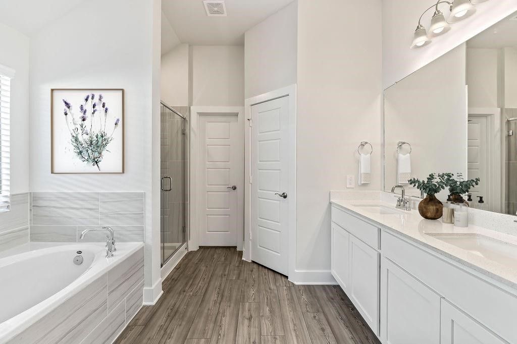 9903 Silverling Court Property Photo 15