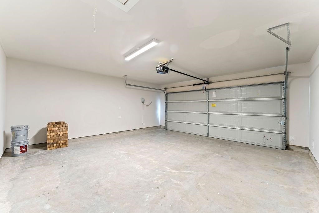 9903 Silverling Court Property Photo 27