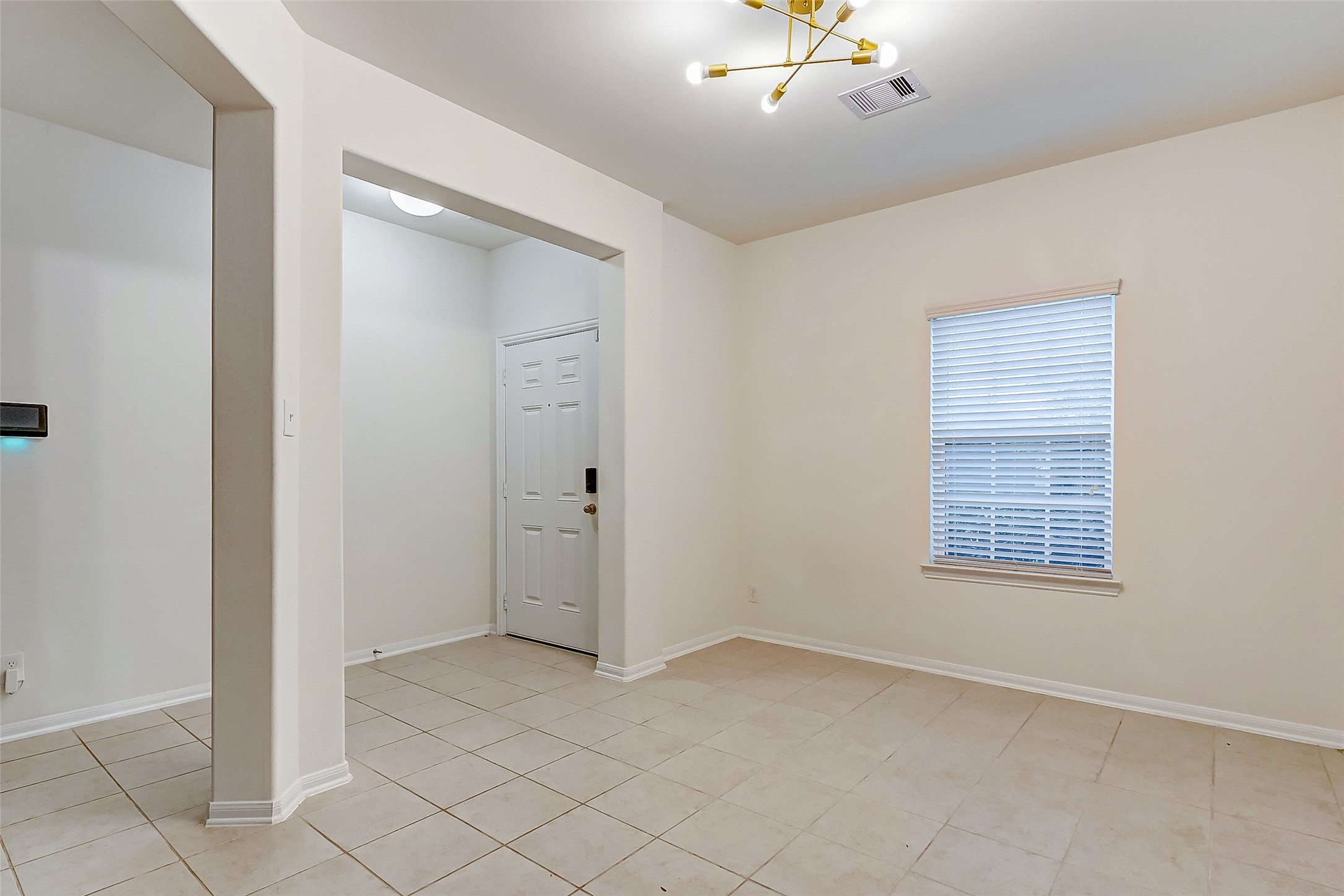 7411 Foxwaithe Lane Property Photo 6