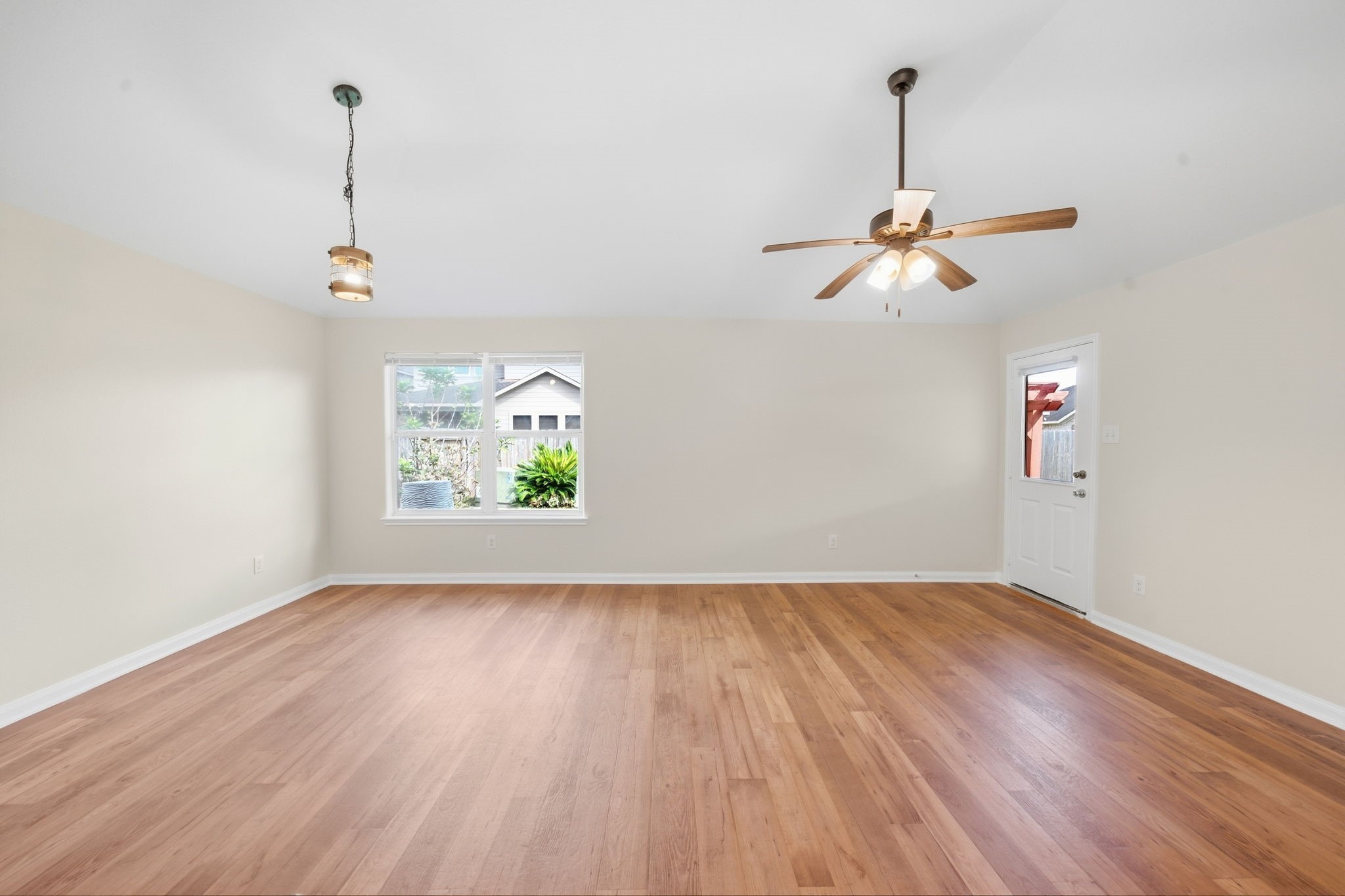 9834 Opal Rock Drive Property Photo 6