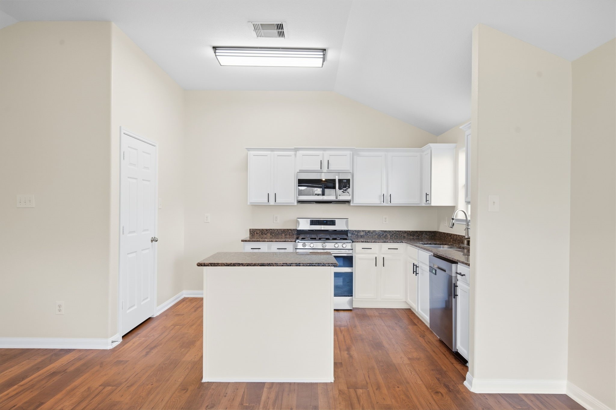 9834 Opal Rock Drive Property Photo 8