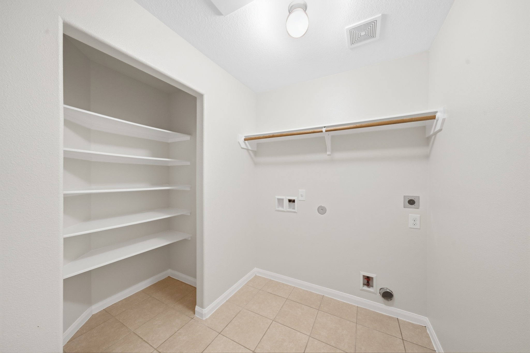 9834 Opal Rock Drive Property Photo 24