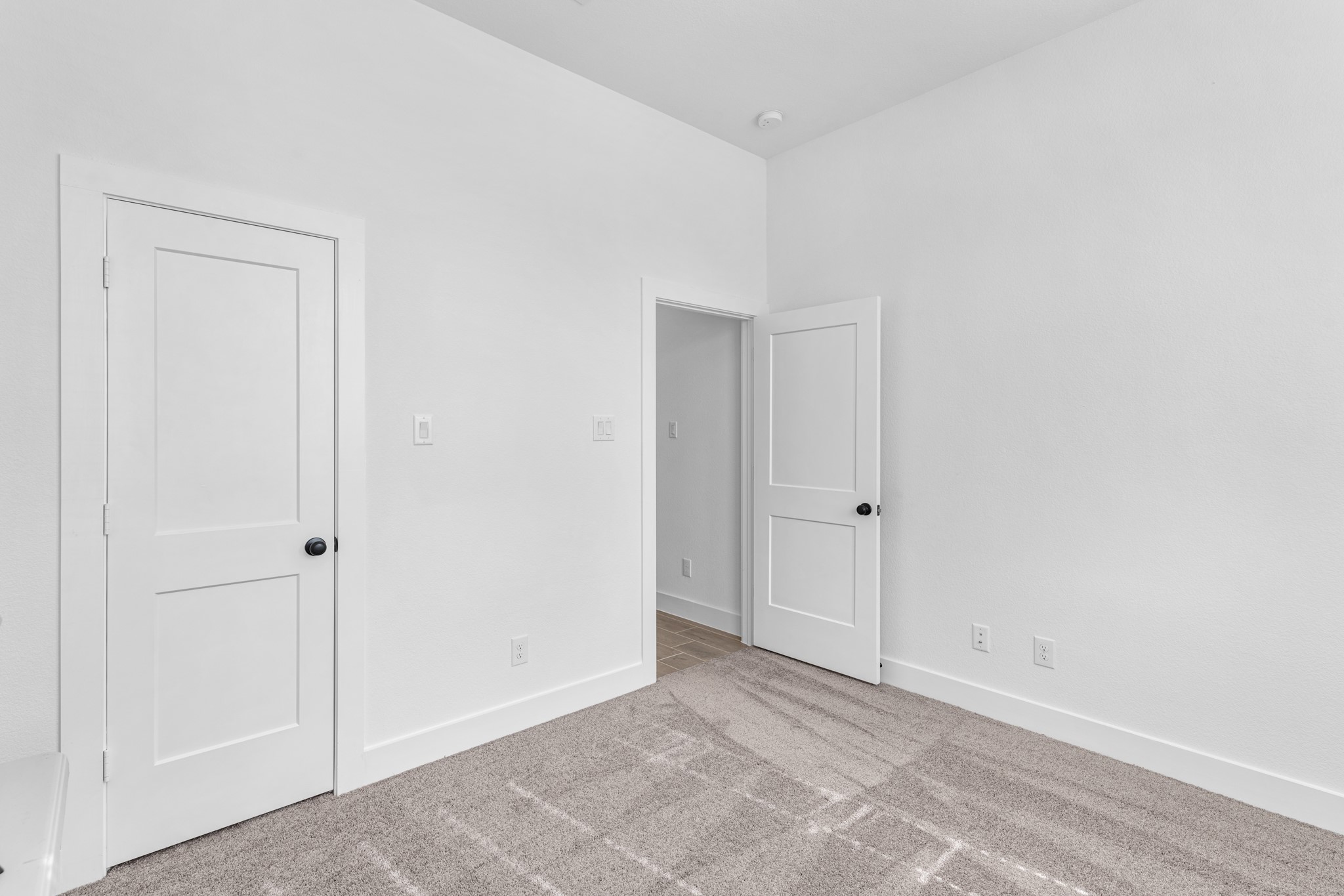 2904 Lago Costa Drive Property Photo 25