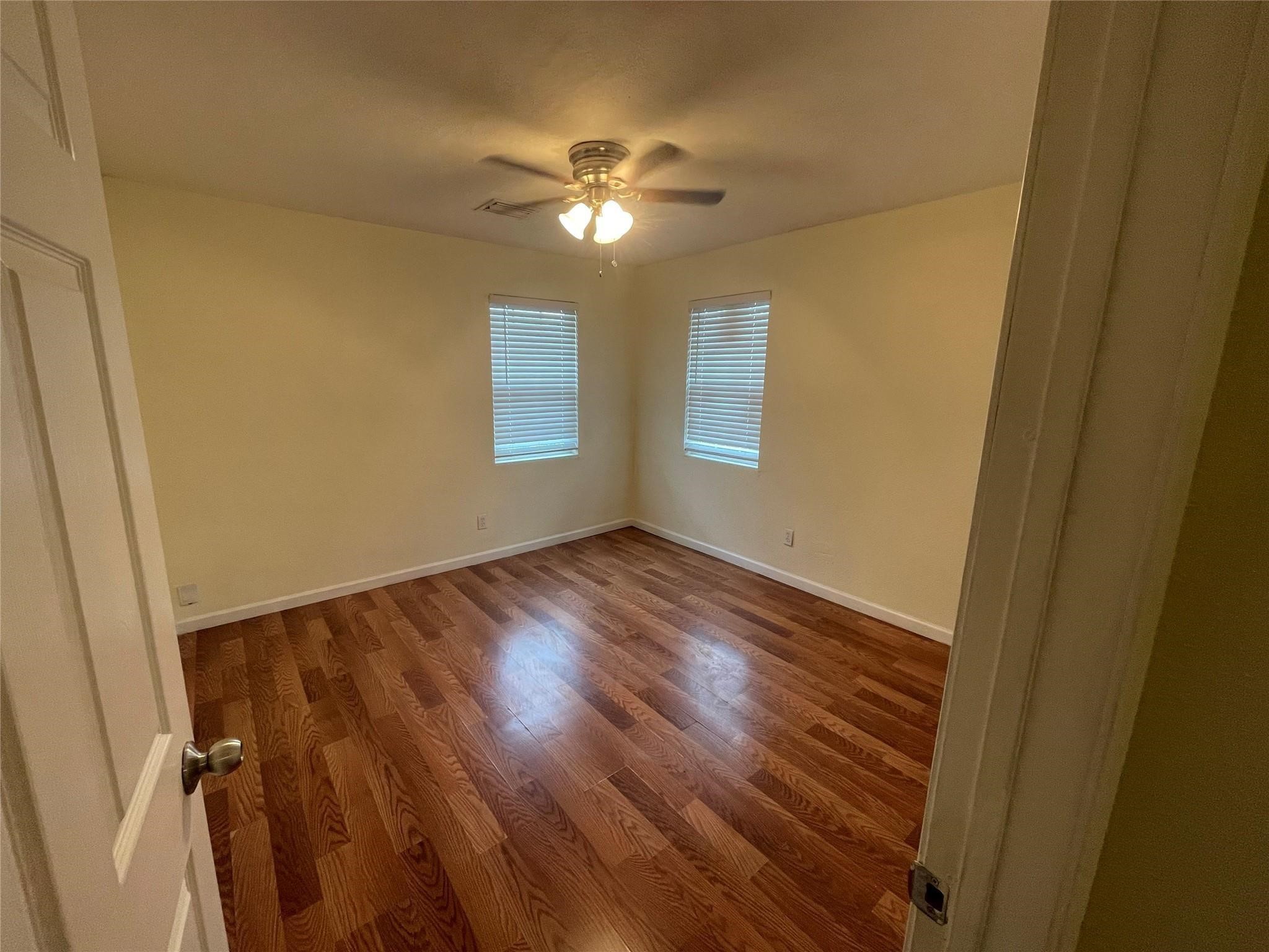 3942 King Street Property Photo 5