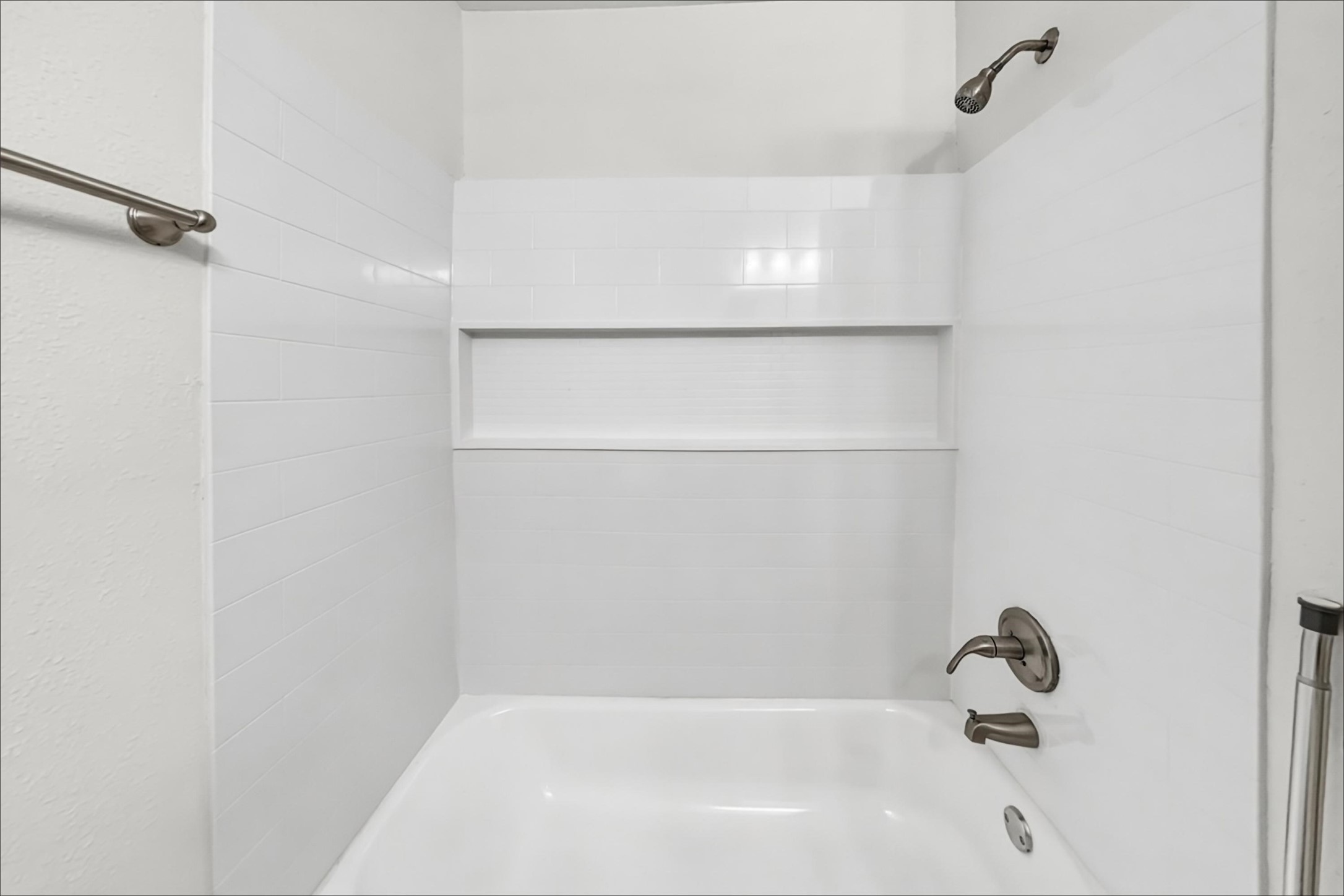 2204 Perkins Crossing Drive Property Photo 13
