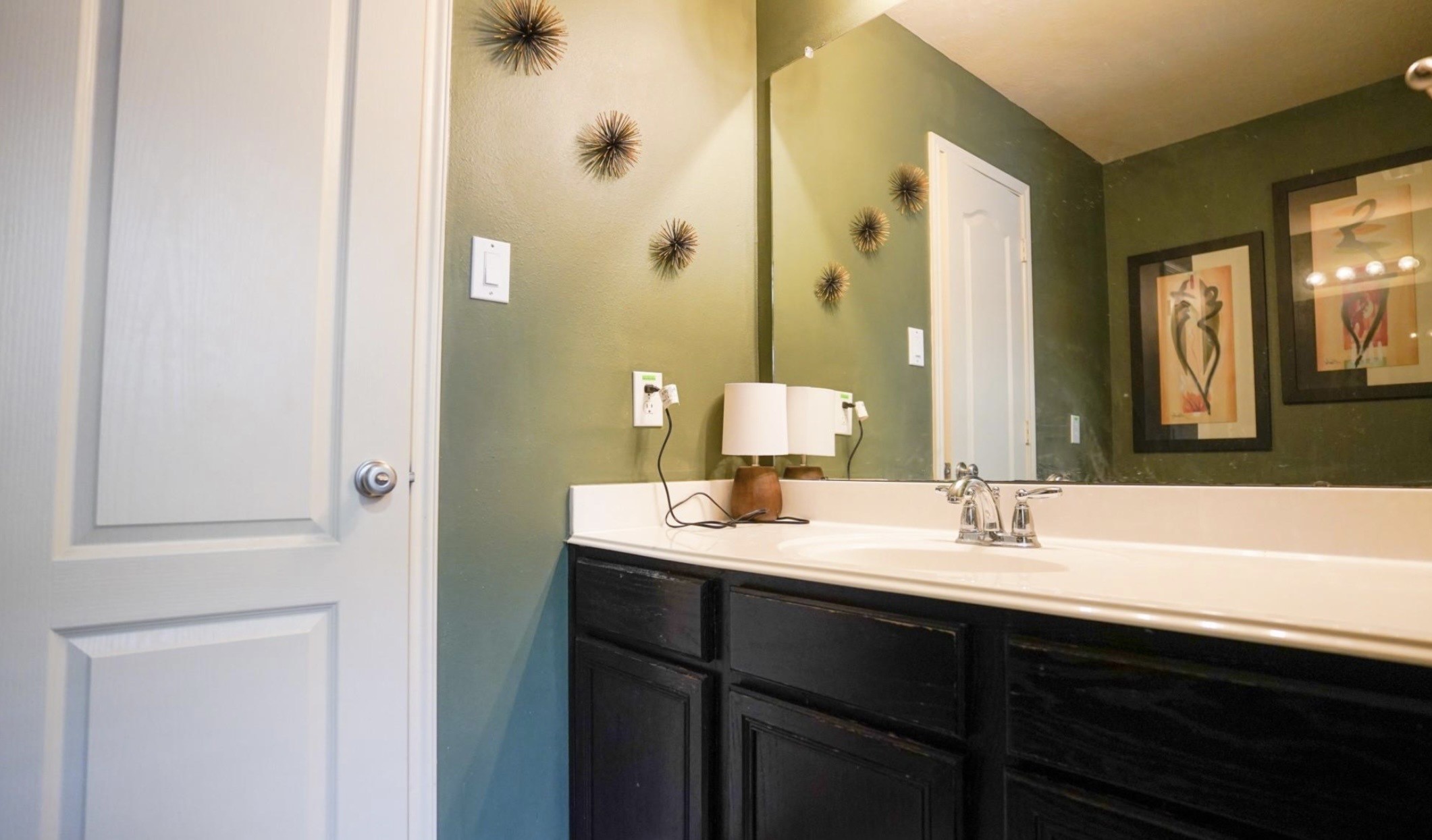 2109 Mooncrest Drive Property Photo 19