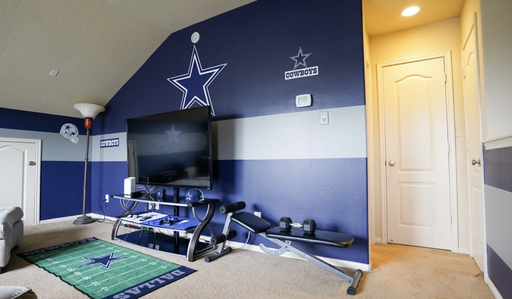 2109 Mooncrest Drive Property Photo 22