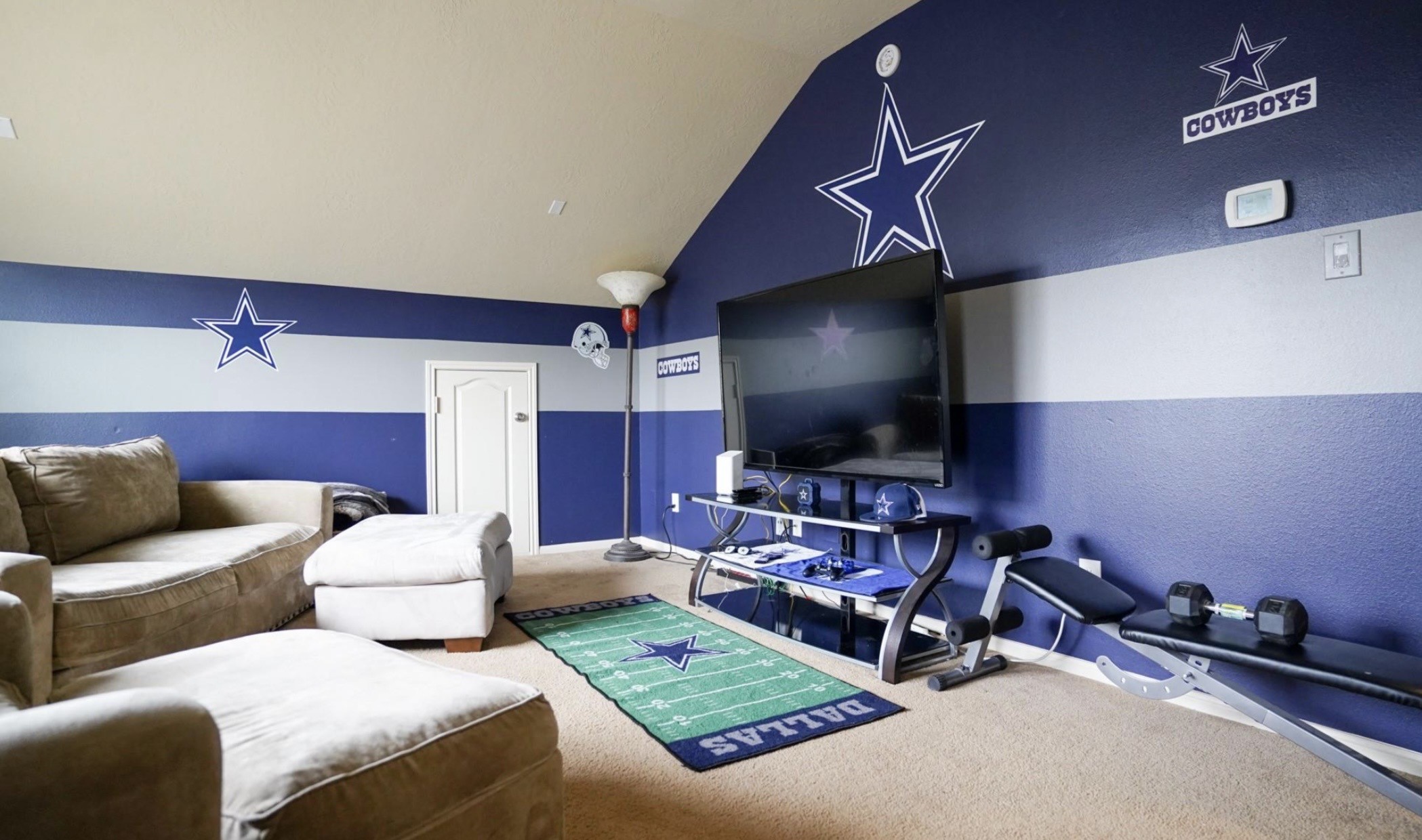 2109 Mooncrest Drive Property Photo 23