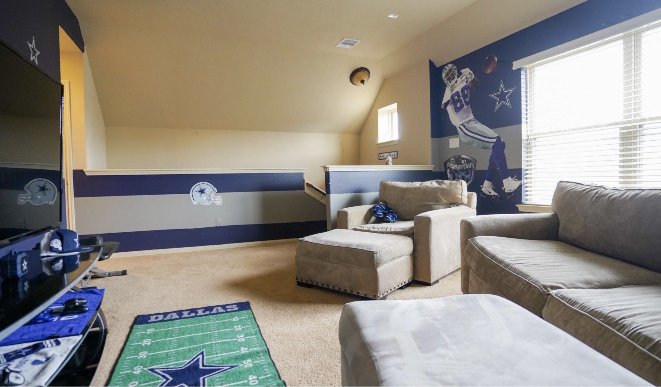 2109 Mooncrest Drive Property Photo 24