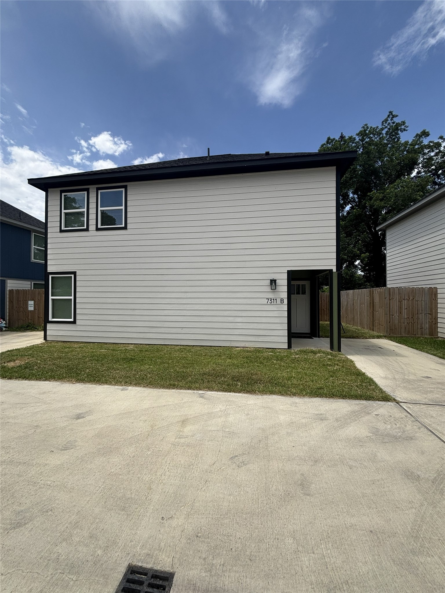 7311 Wileyvale Road B Property Photo 3