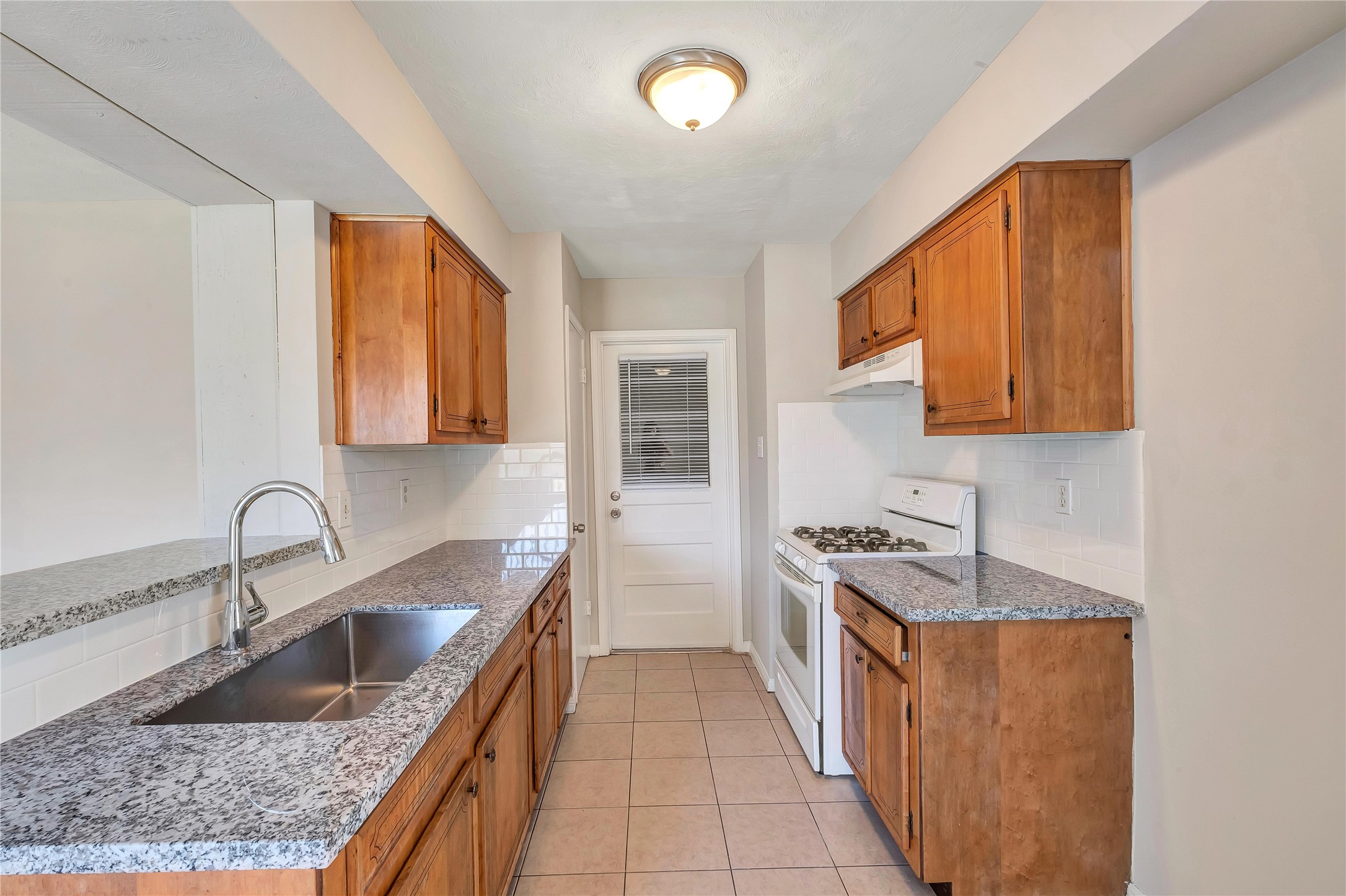 11862 S Evelyn Circle Property Photo 6
