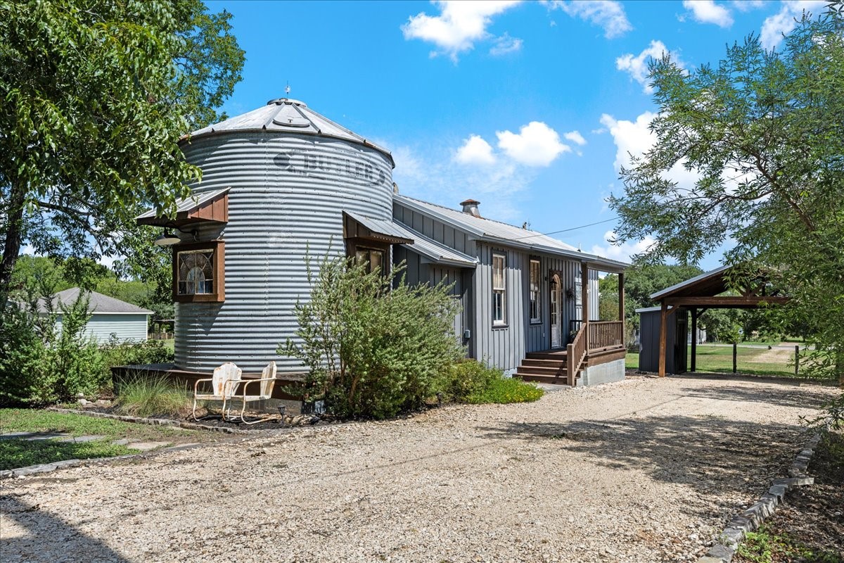 108 N Scott Street Property Photo 1