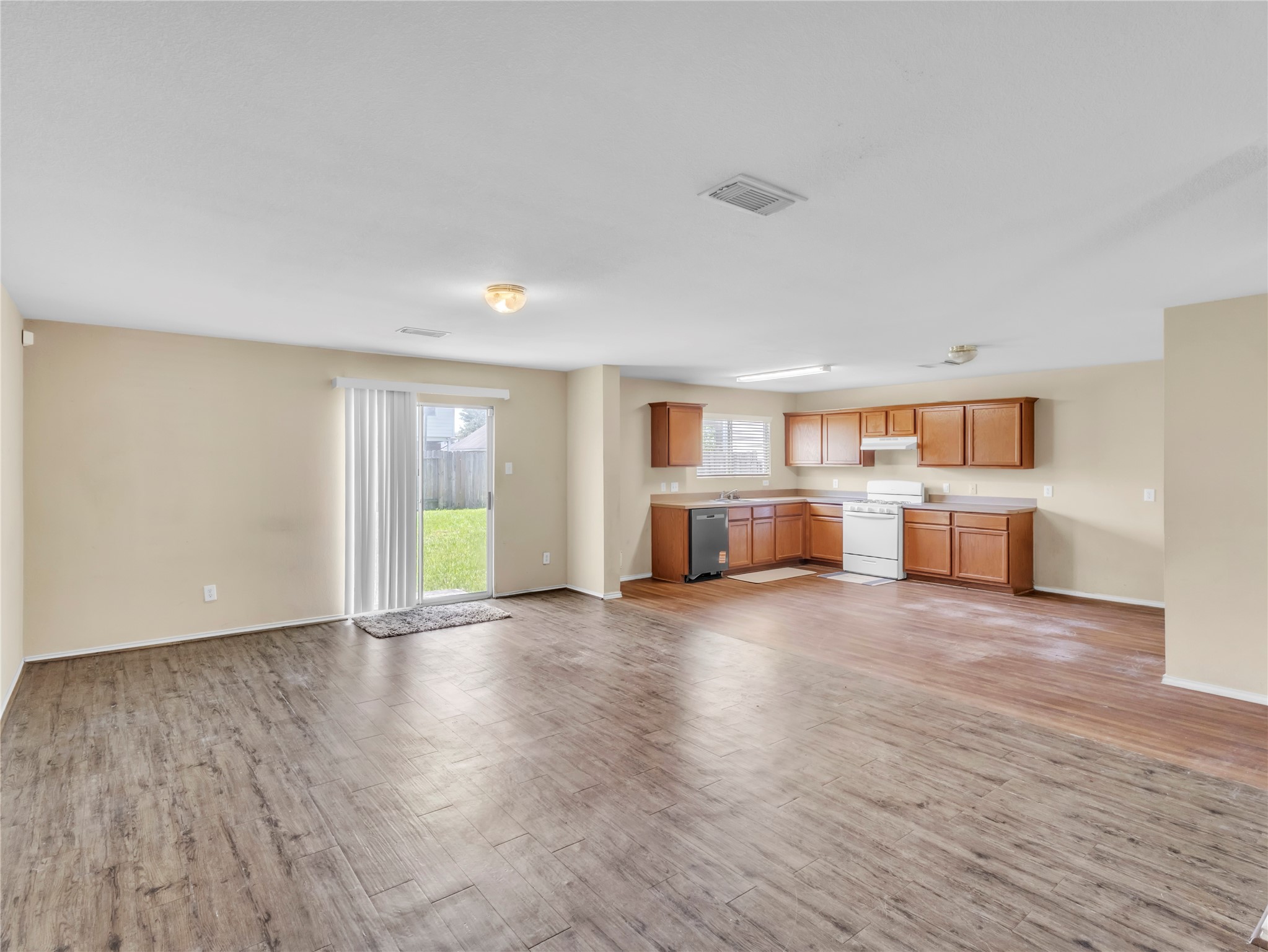 12830 Windy Summer Lane Property Photo 9