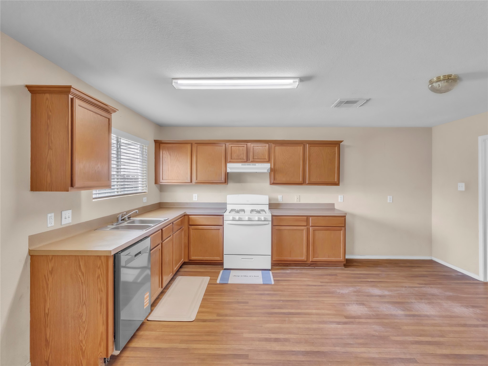 12830 Windy Summer Lane Property Photo 11