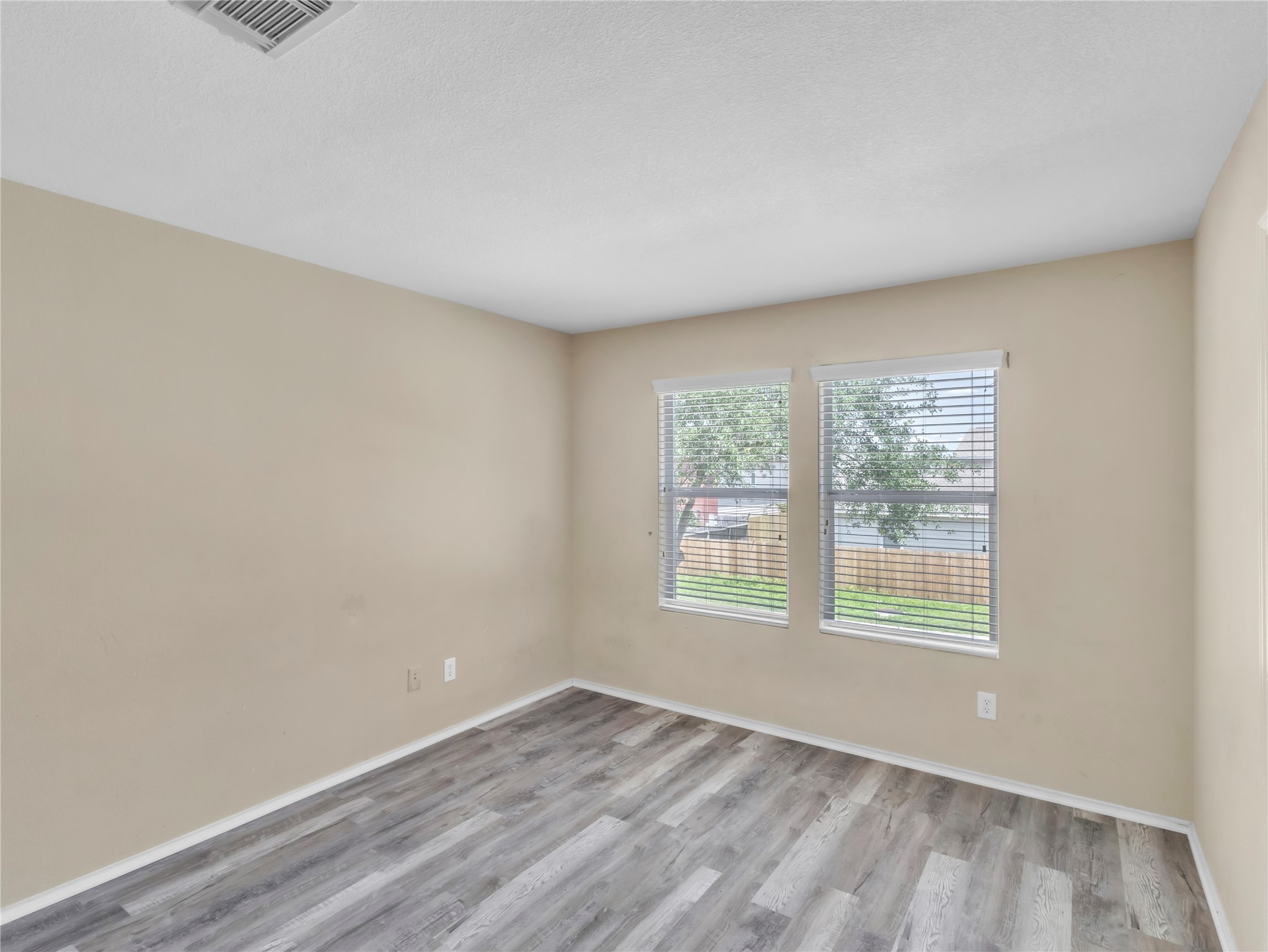 12830 Windy Summer Lane Property Photo 23