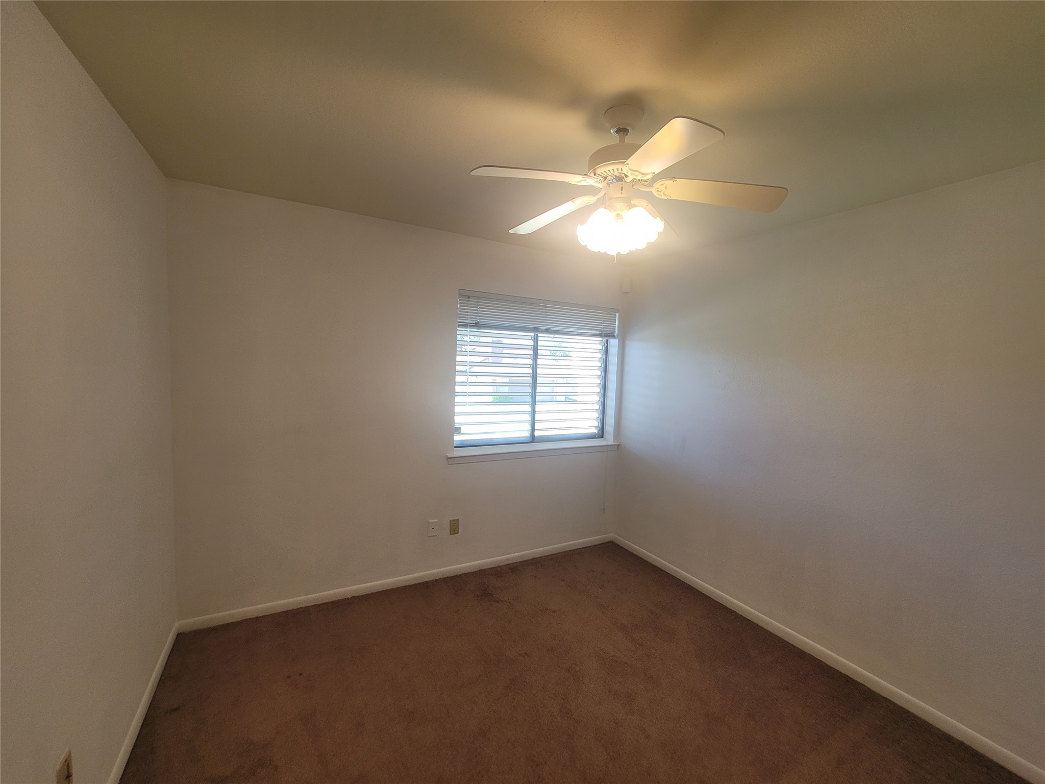 7523 Beaudelaire Circle Property Photo 12