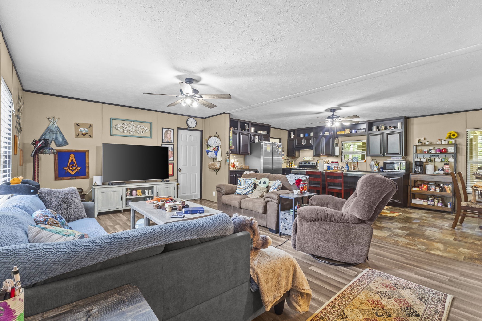 2672 Pleasure Bend Drive Property Photo 3