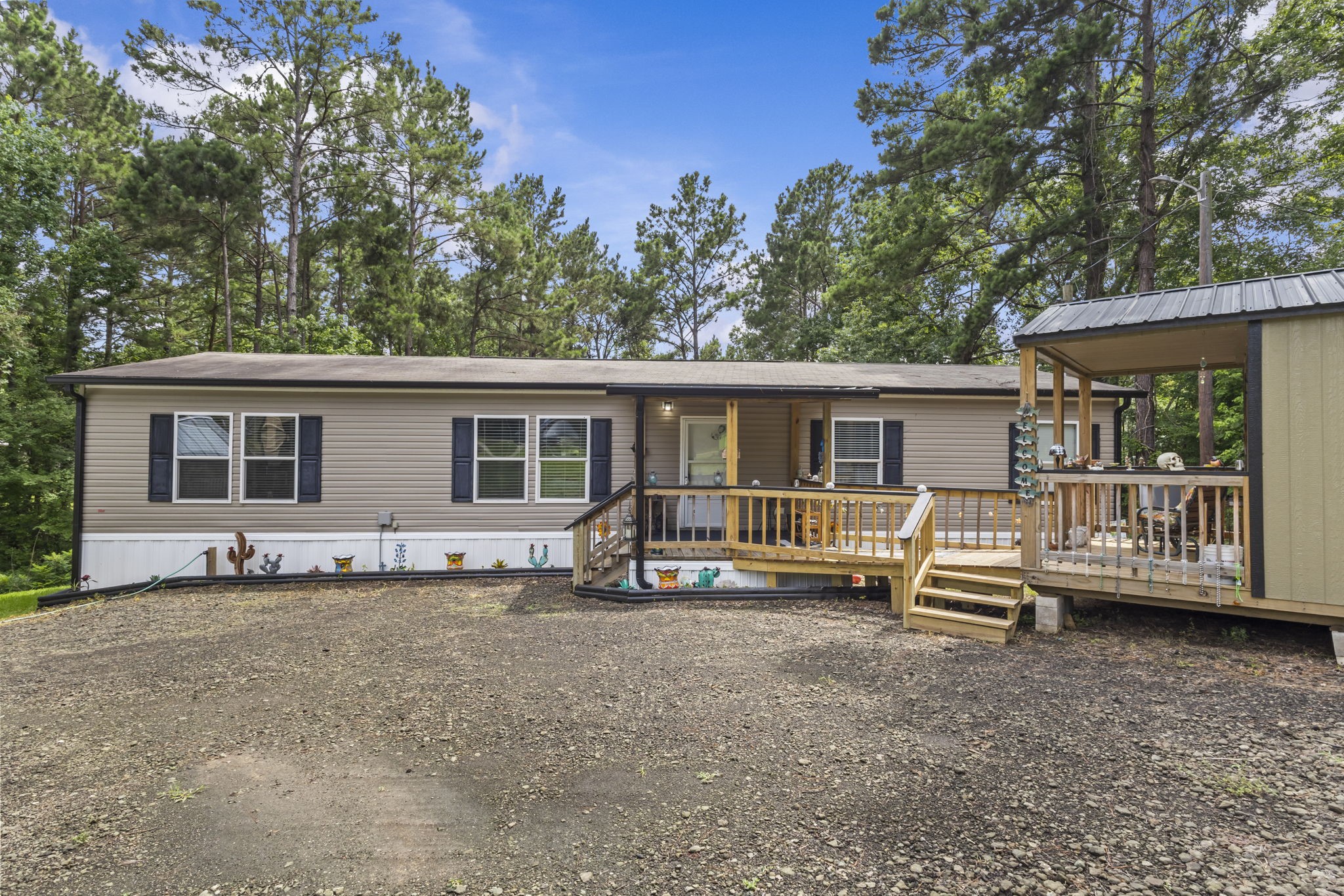 2672 Pleasure Bend Drive Property Photo 4