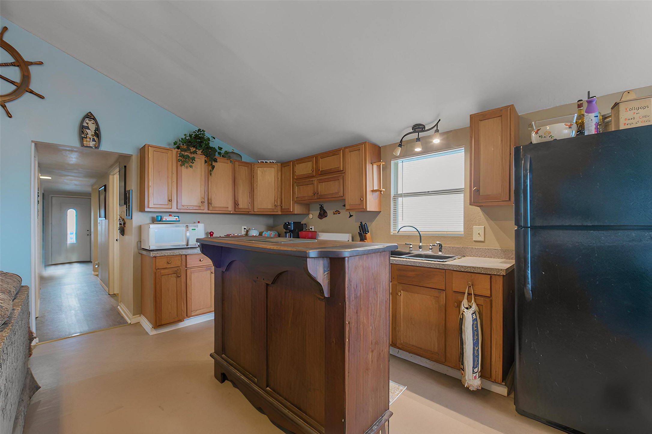 7030 Terrasso Drive Property Photo 13