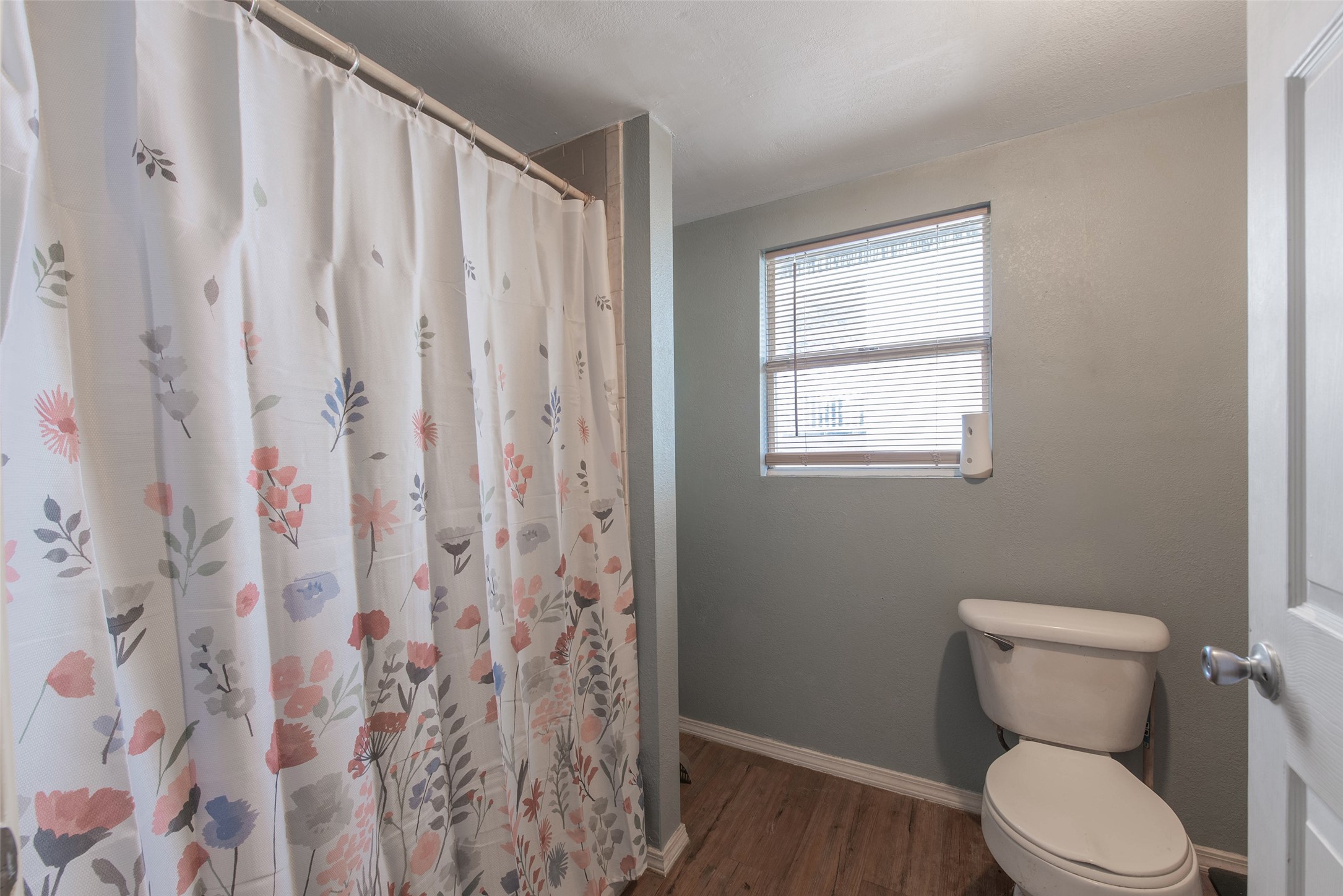 7030 Terrasso Drive Property Photo 24