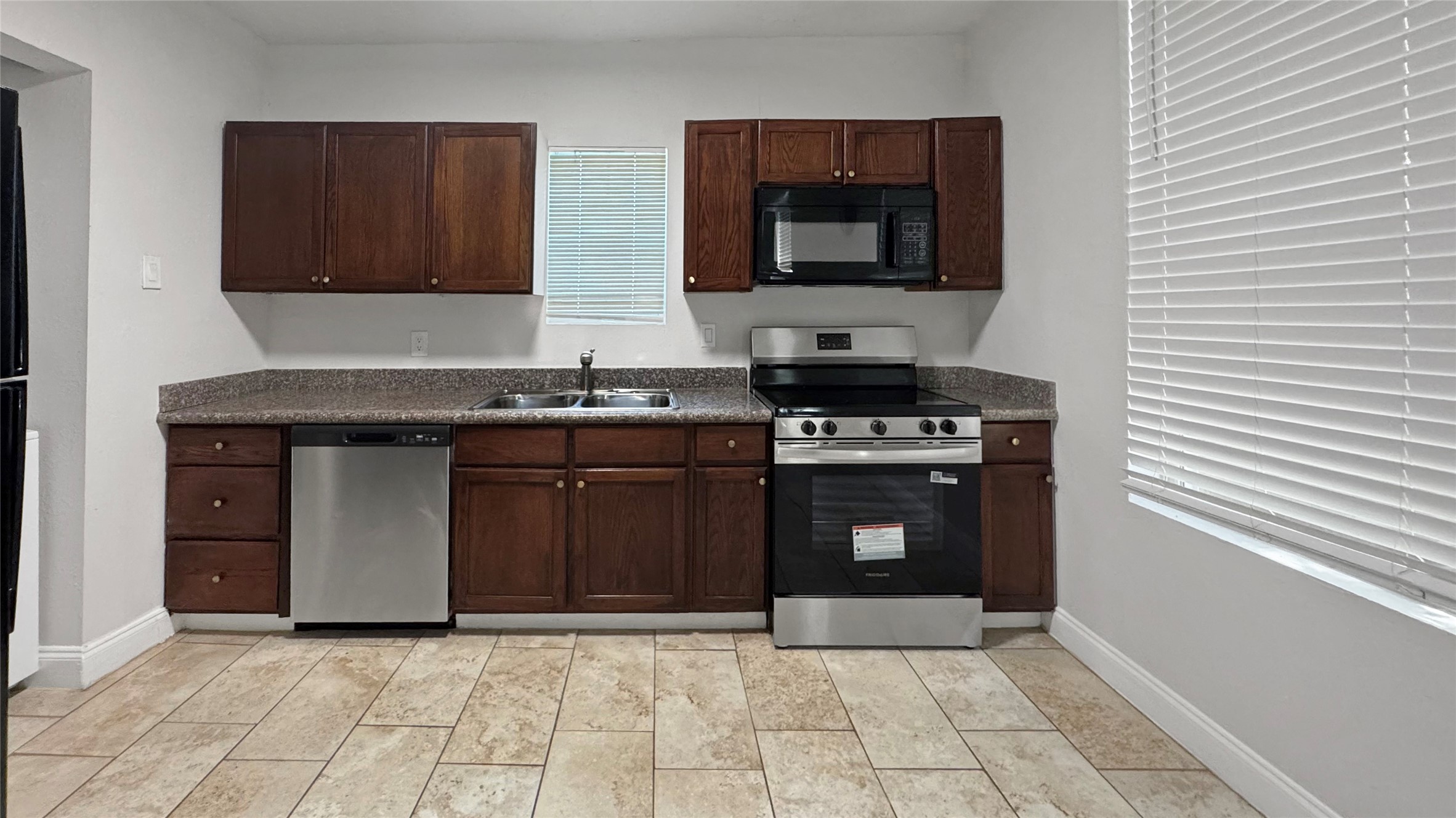 1314 27th Street Property Photo 4
