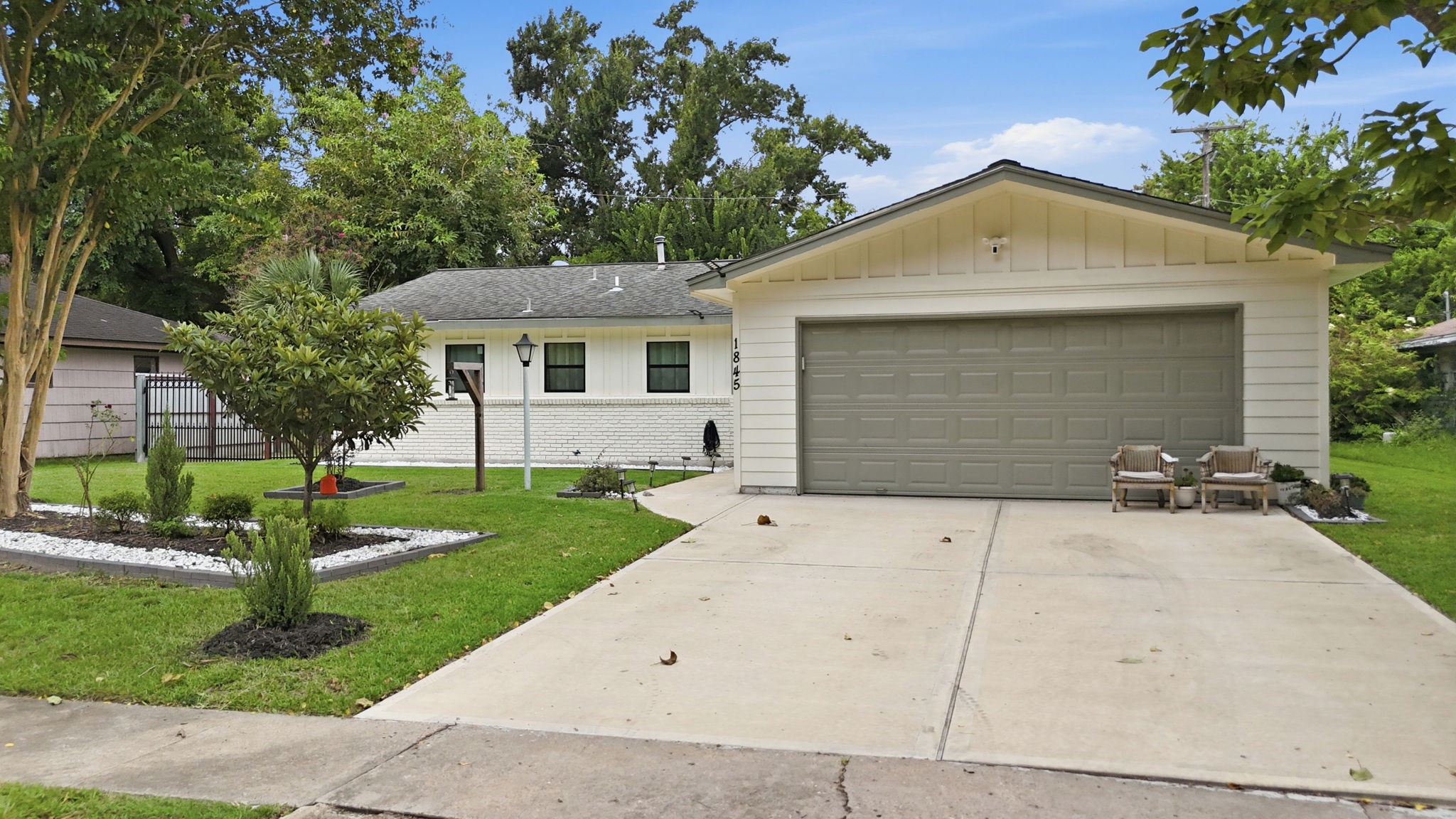 1845 Westcrest Drive Property Photo 1