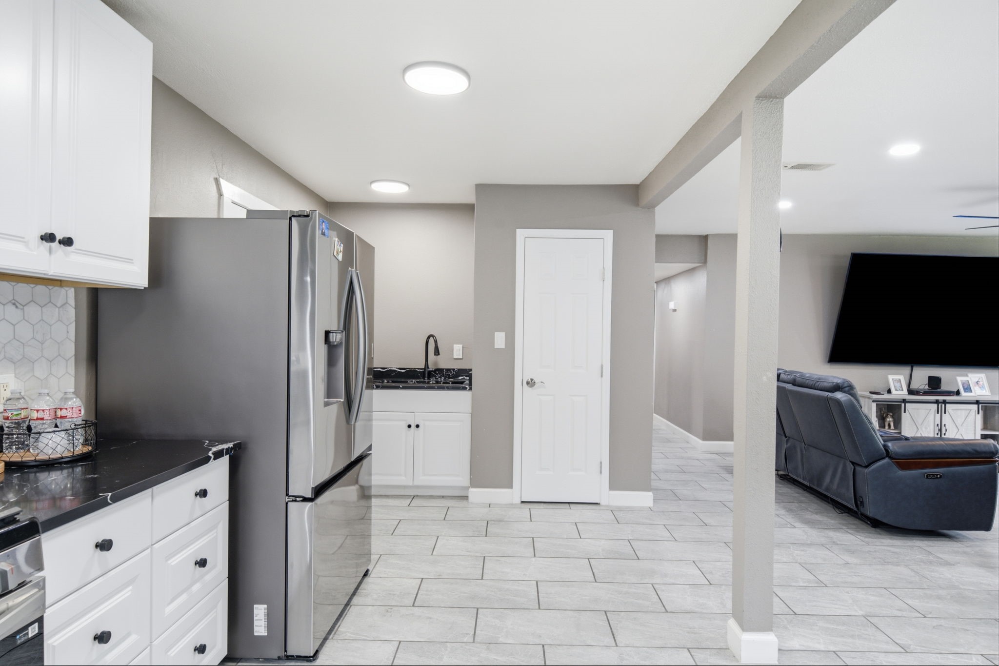 1845 Westcrest Drive Property Photo 8