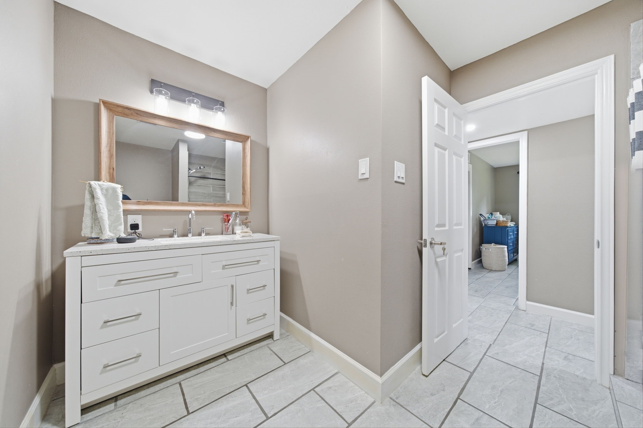1845 Westcrest Drive Property Photo 17