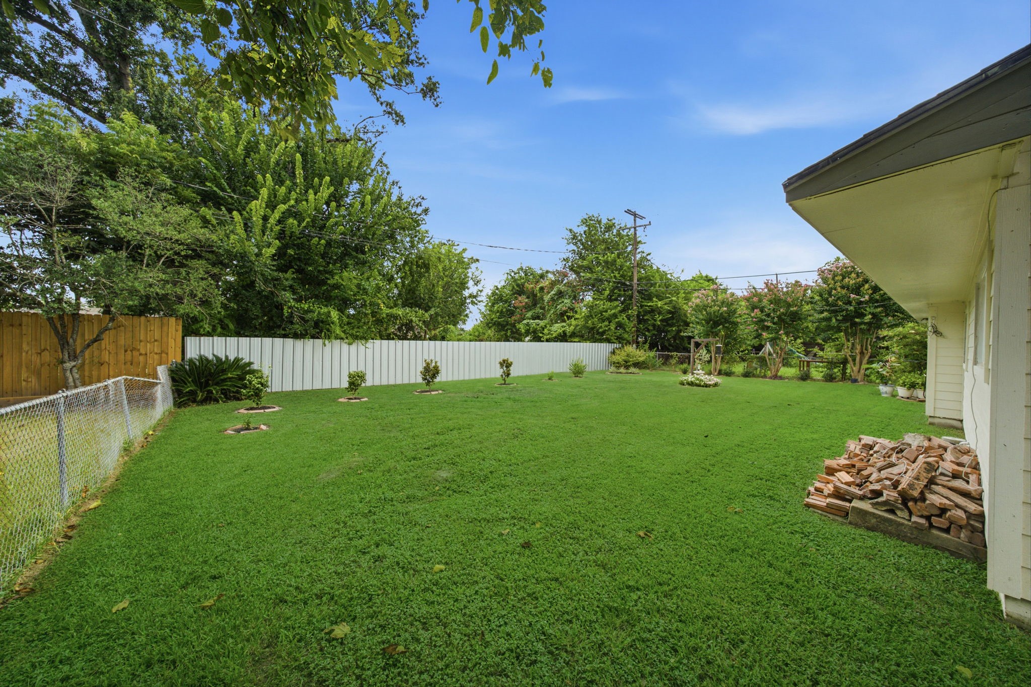 1845 Westcrest Drive Property Photo 22