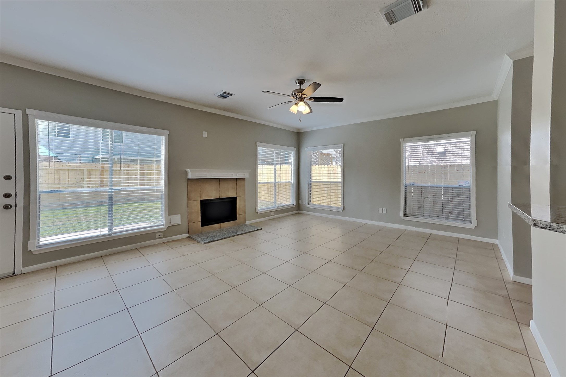 3215 Broken Bough Drive Property Photo 4