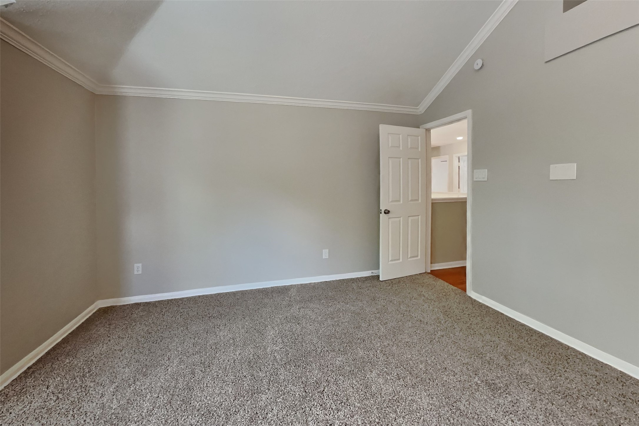 3215 Broken Bough Drive Property Photo 12