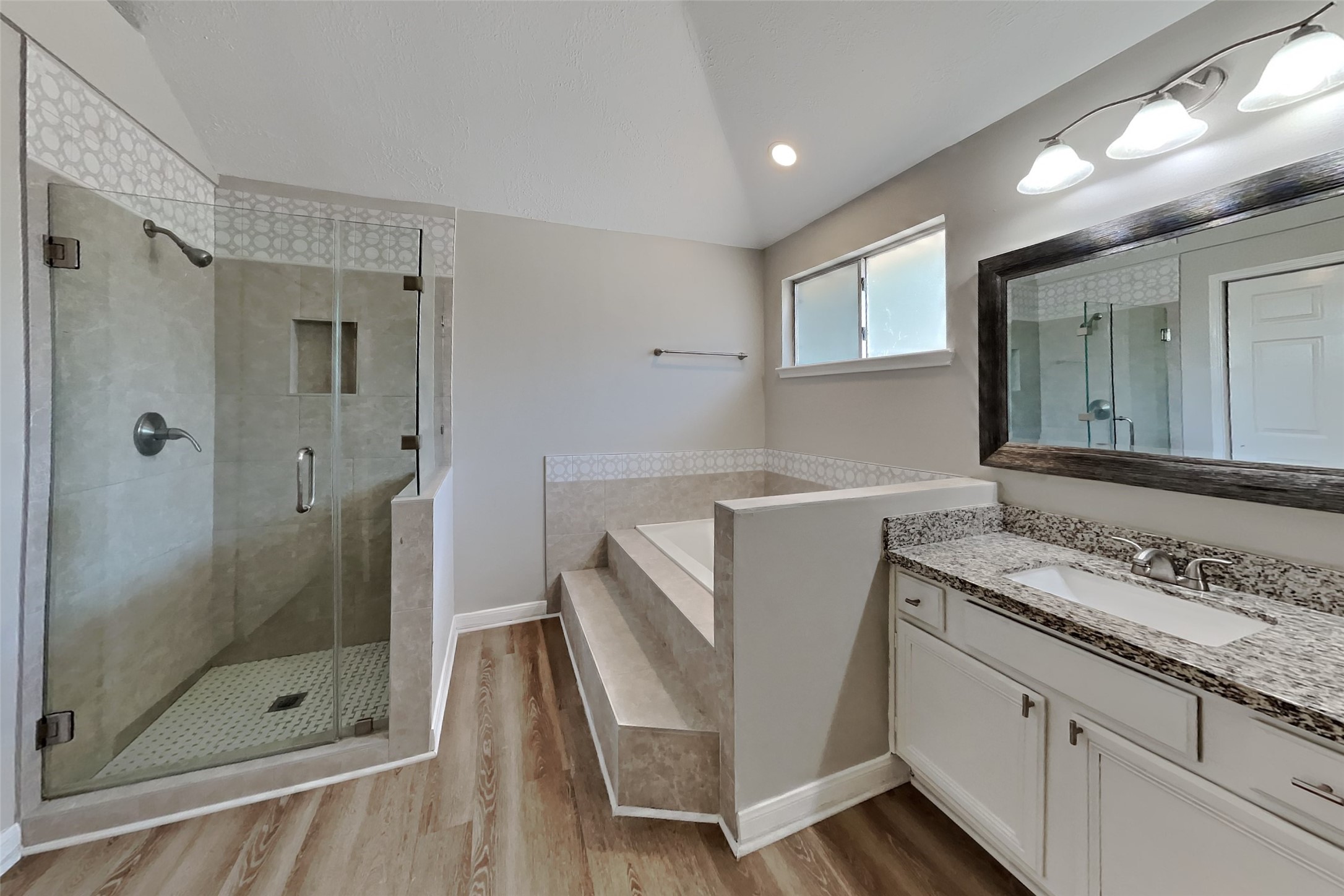 3215 Broken Bough Drive Property Photo 13