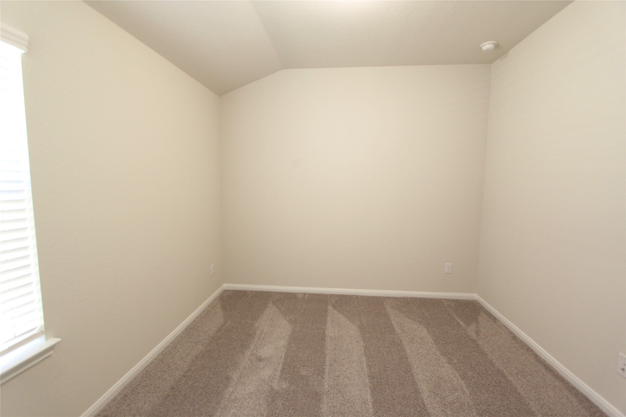 1226 Glendora Drive Property Photo 11