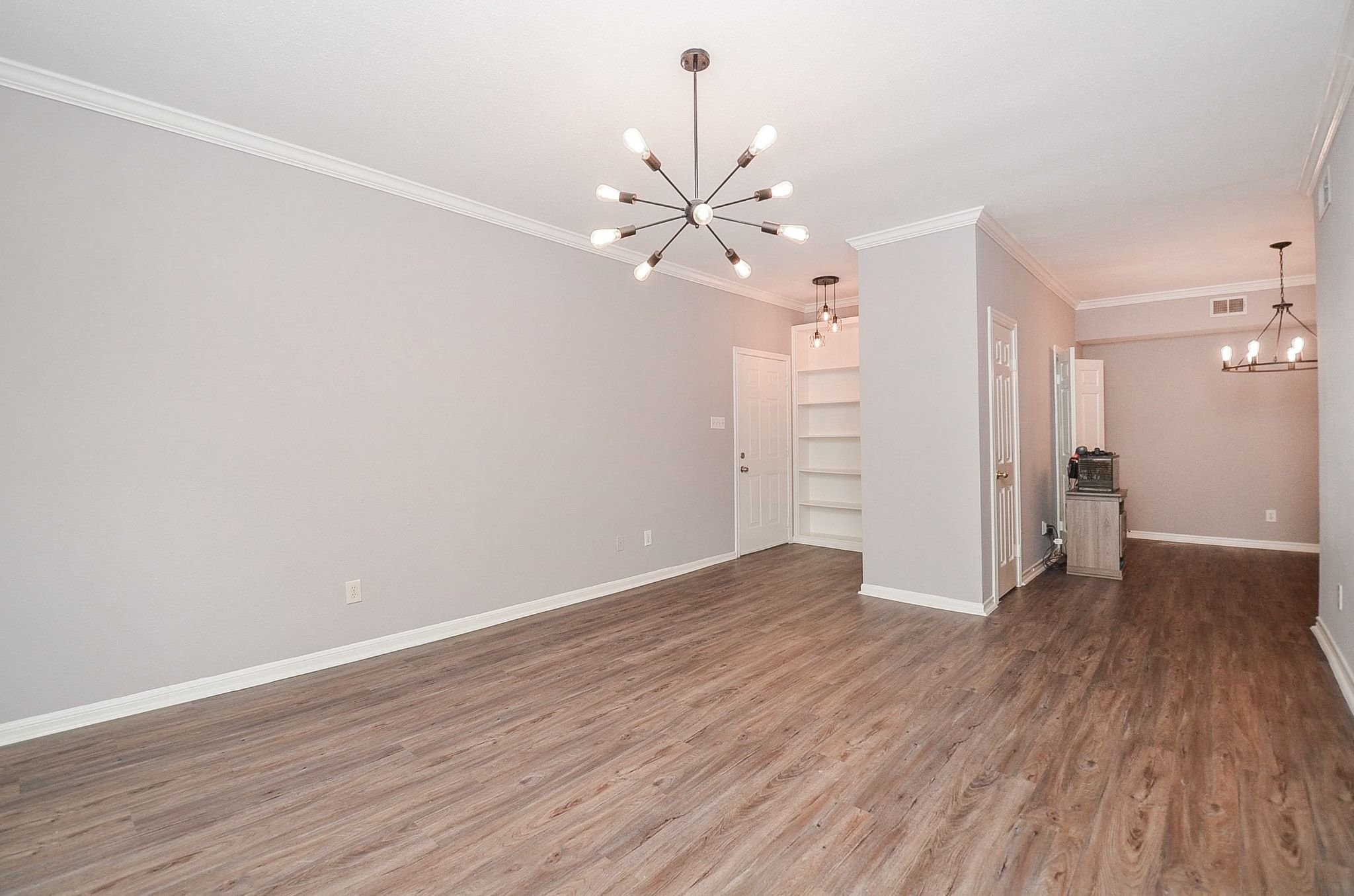 2255 Braeswood Park Drive 195 Property Photo 7