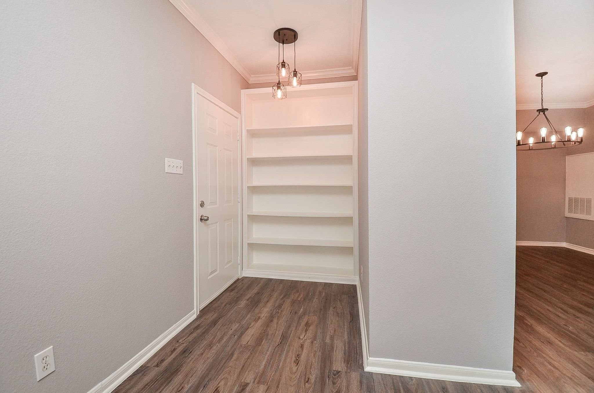 2255 Braeswood Park Drive 195 Property Photo 9