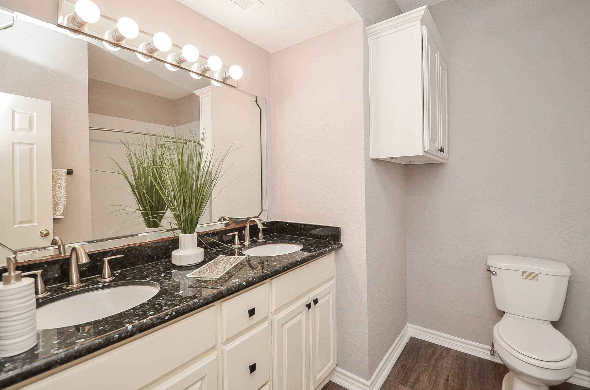 2255 Braeswood Park Drive 195 Property Photo 23