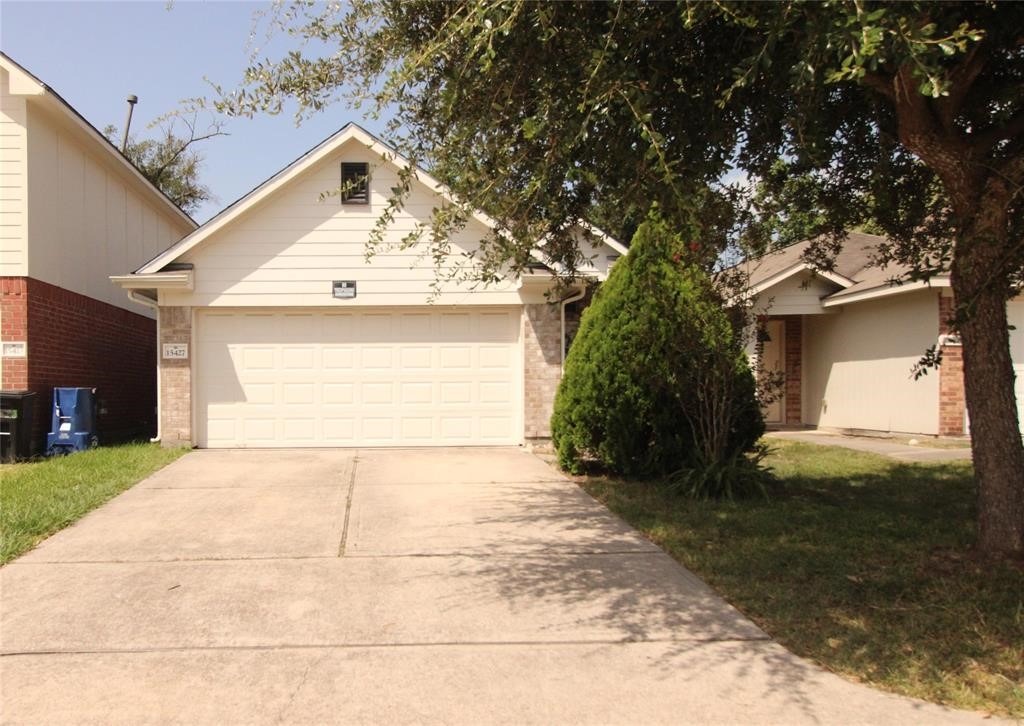 15427 Bammel Fields Court Property Photo