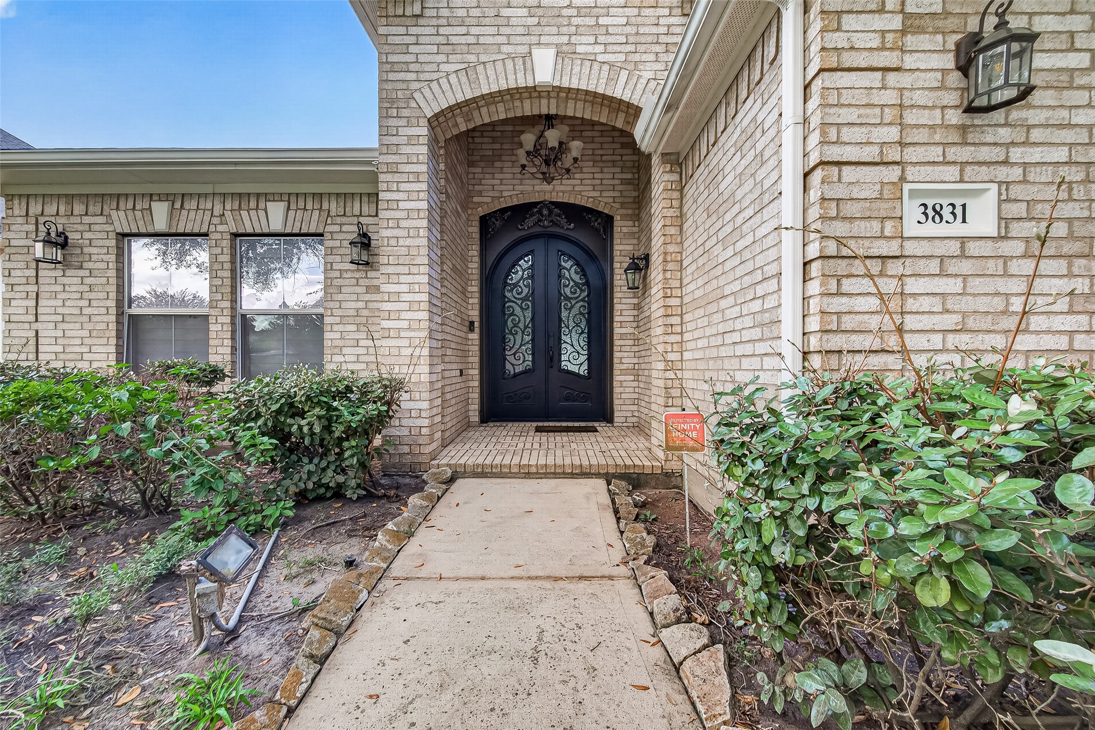 3831 Lakeridge Canyon Drive Property Photo 4