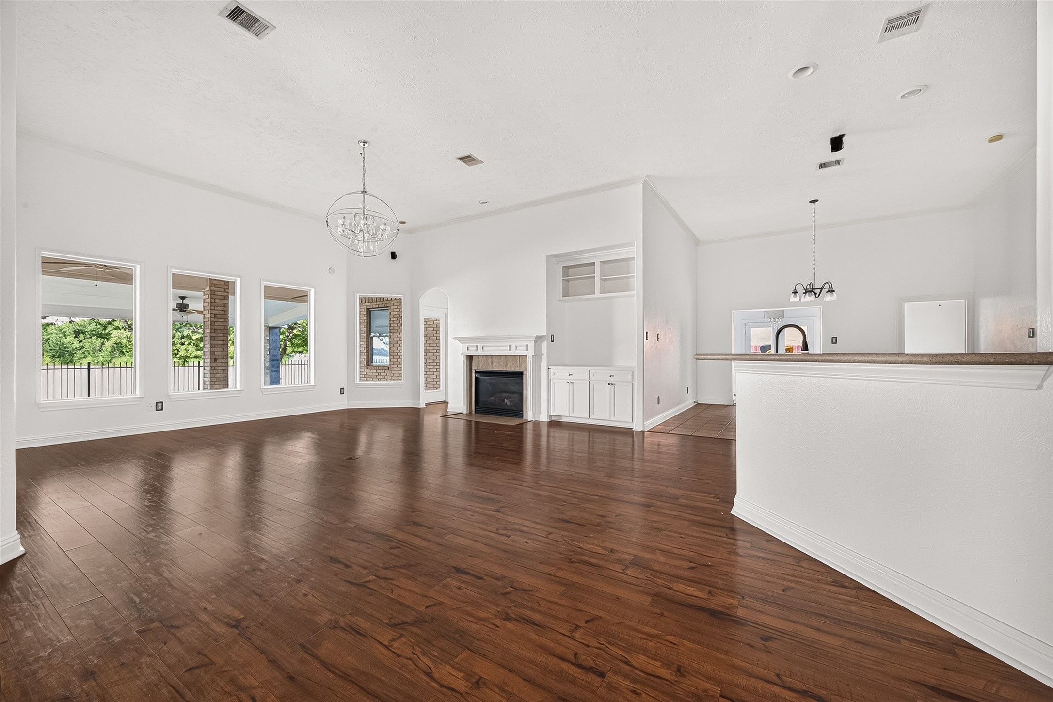 3831 Lakeridge Canyon Drive Property Photo 12
