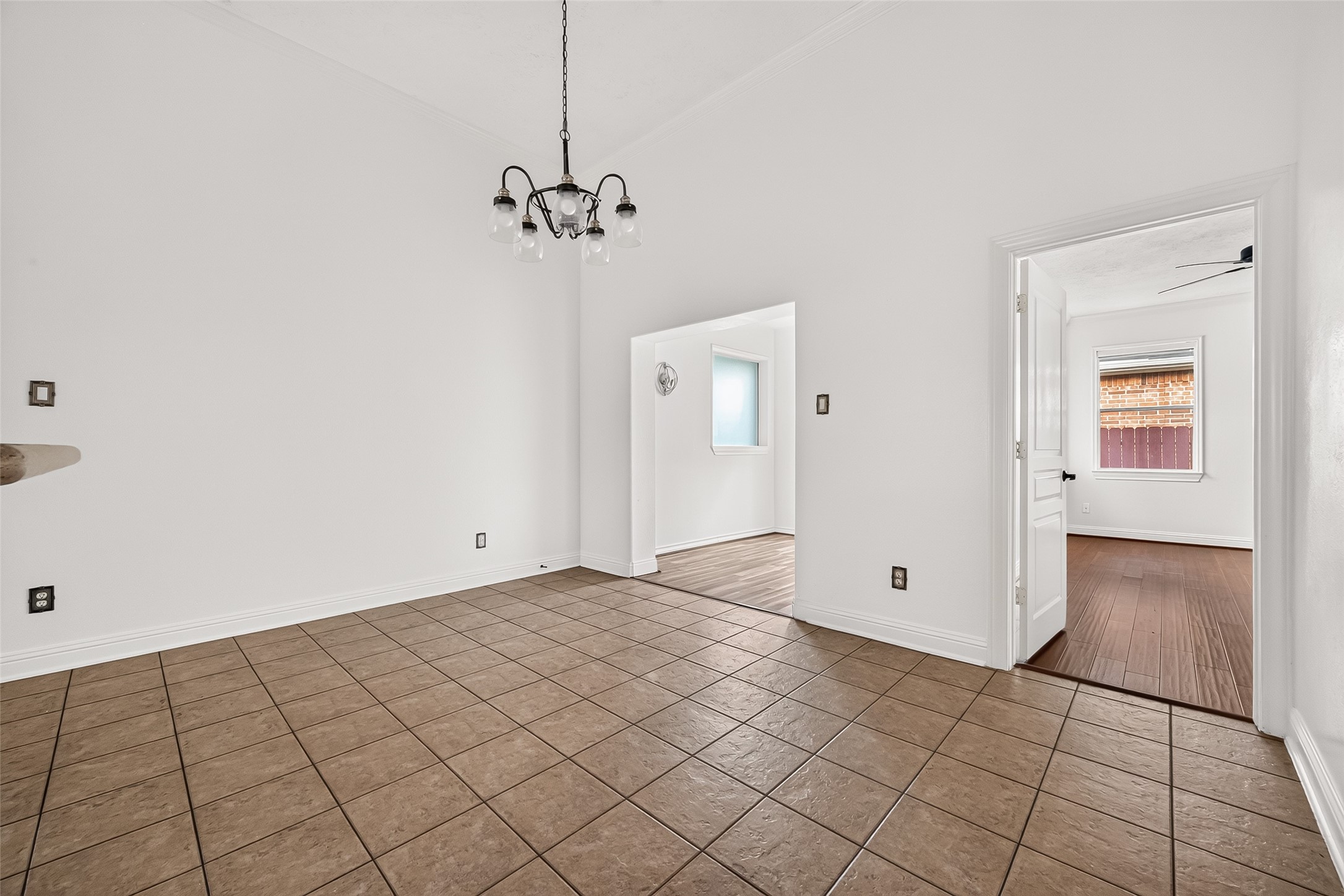 3831 Lakeridge Canyon Drive Property Photo 23