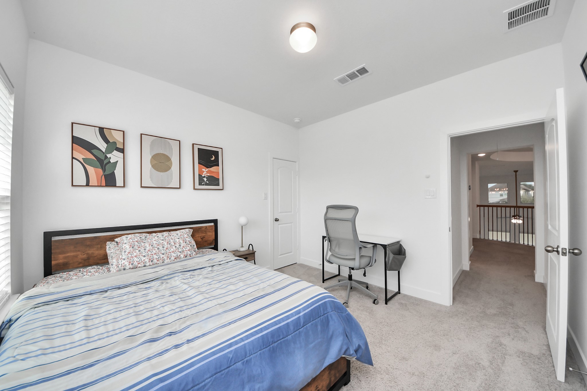 26022 Golden Dawn Trail Property Photo 4