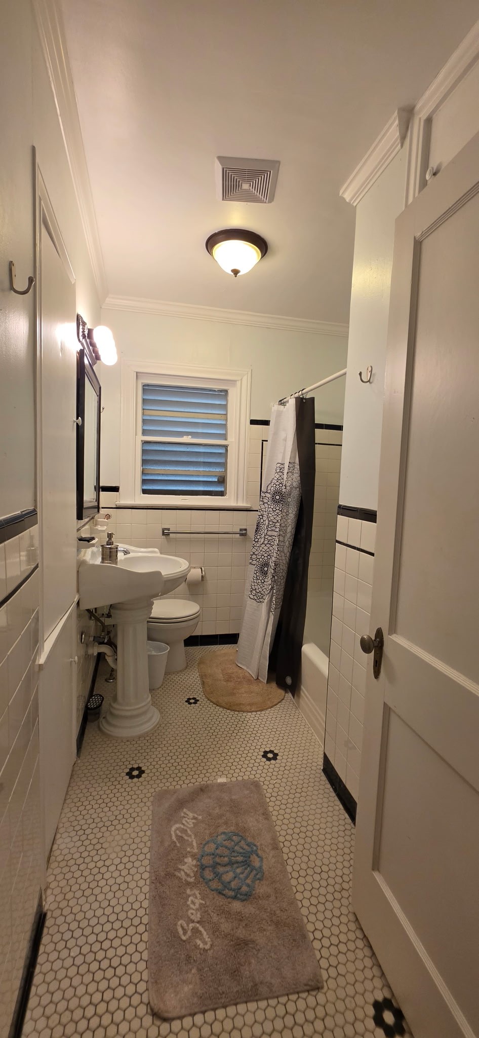 5023 Avenue N 1/2 Property Photo 8