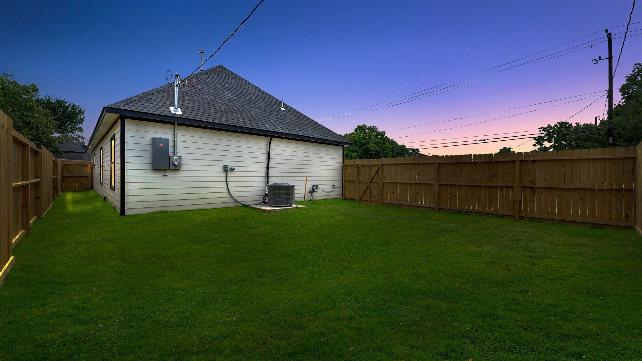 1401 N Main Street Property Photo 2