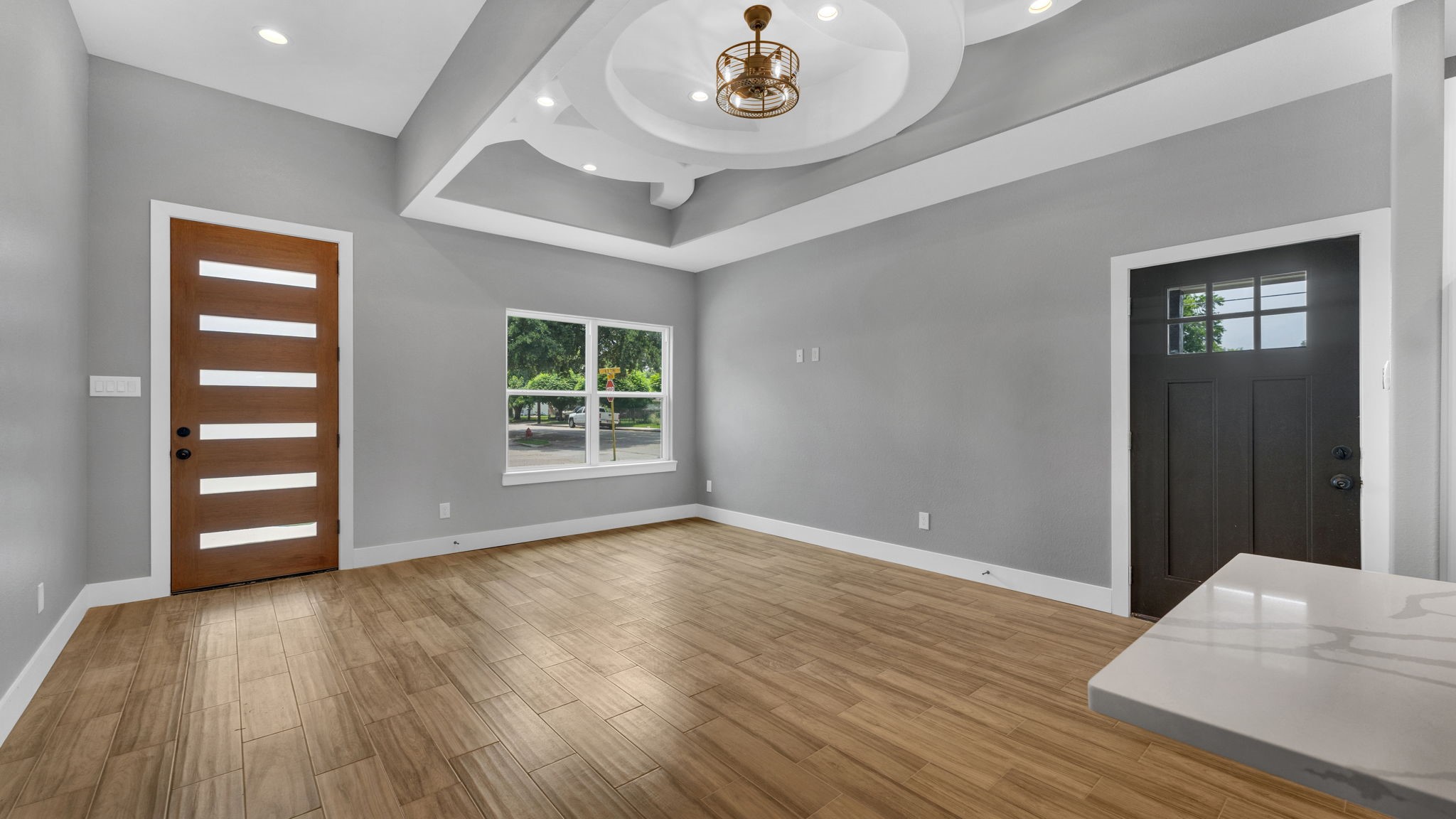 1401 N Main Street Property Photo 5