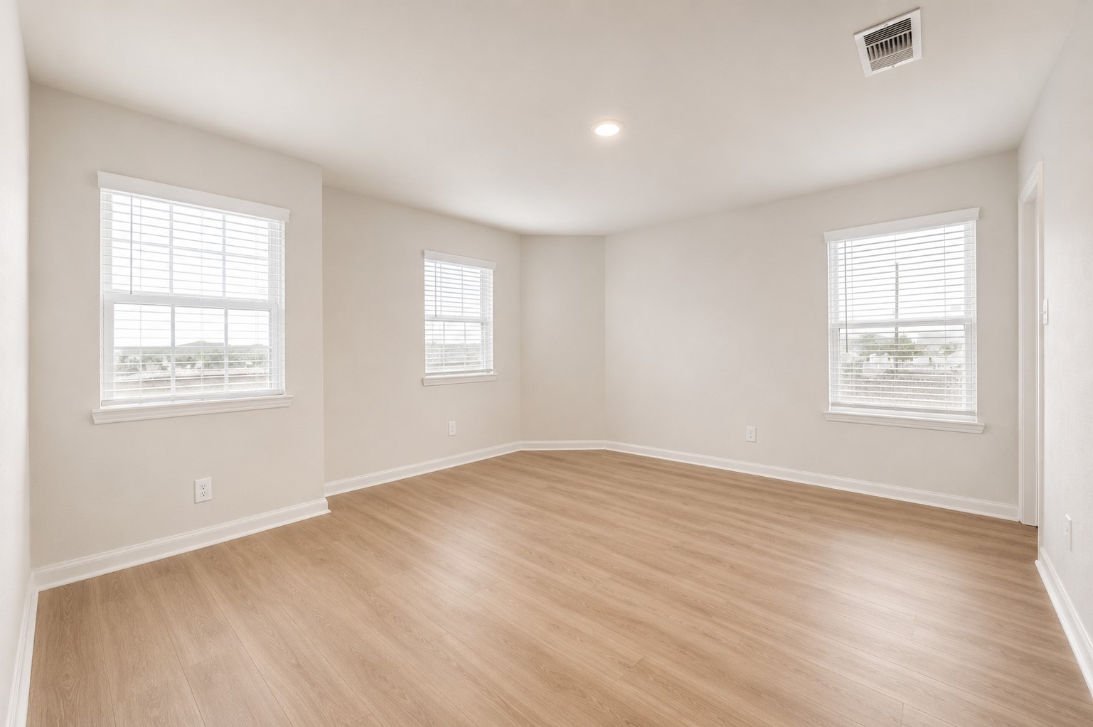 3001 Iron Woods Drive Property Photo 15