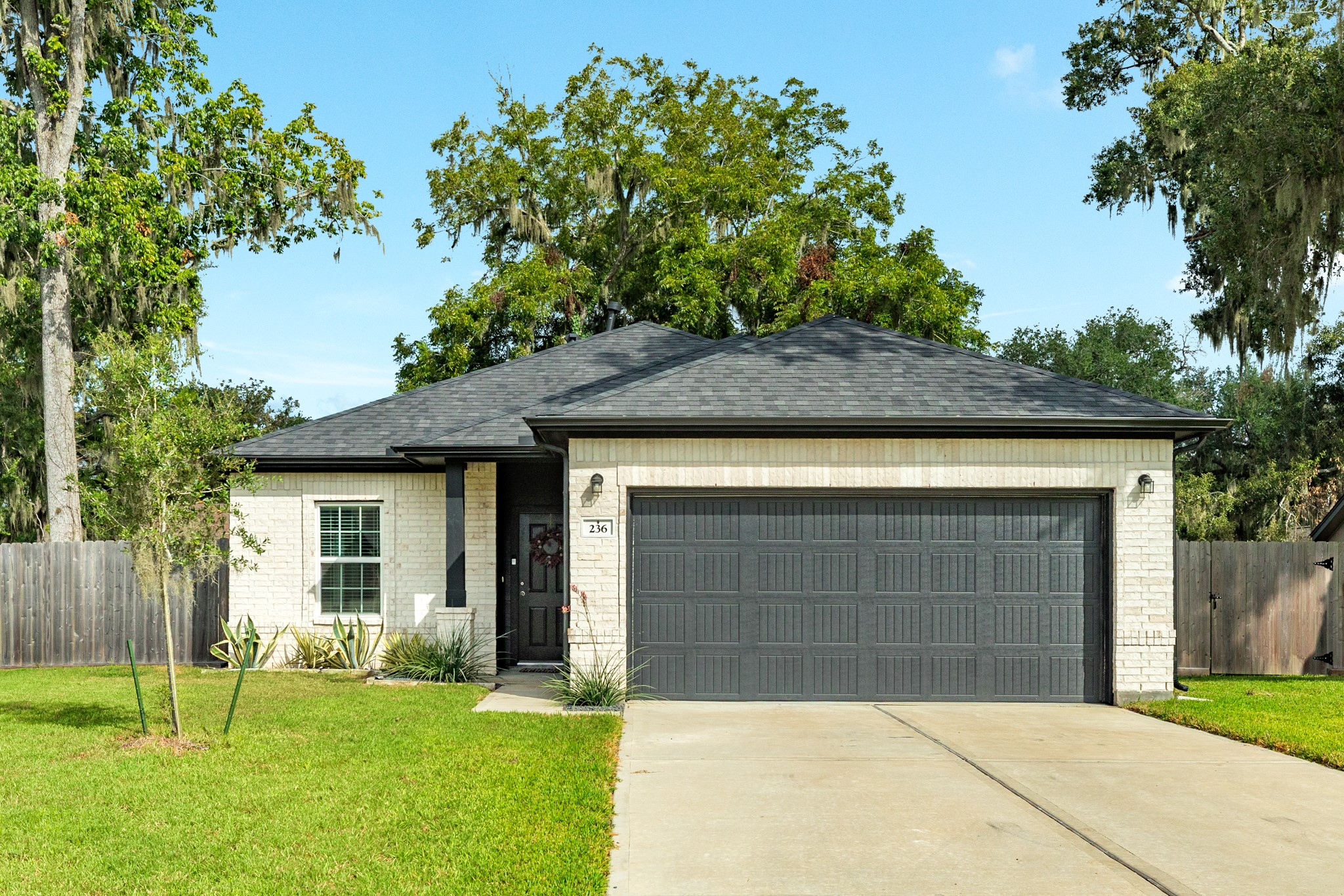 236 Prescott Drive Property Photo 1
