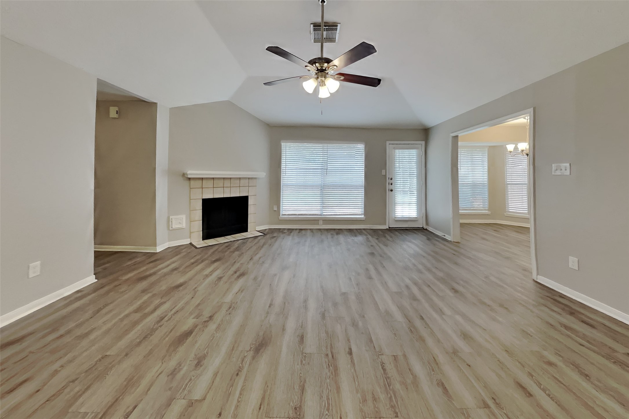 17514 Hamilwood Drive Property Photo 3