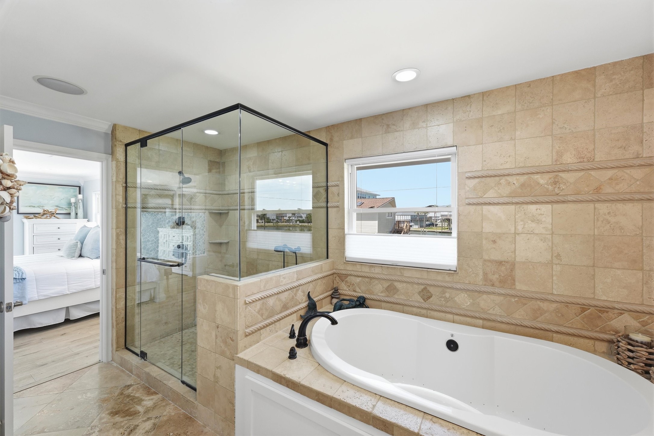 208 Coconut Street Property Photo 16