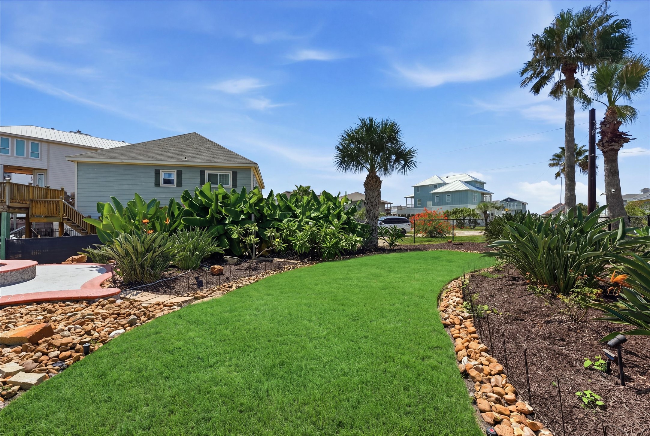 208 Coconut Street Property Photo 29